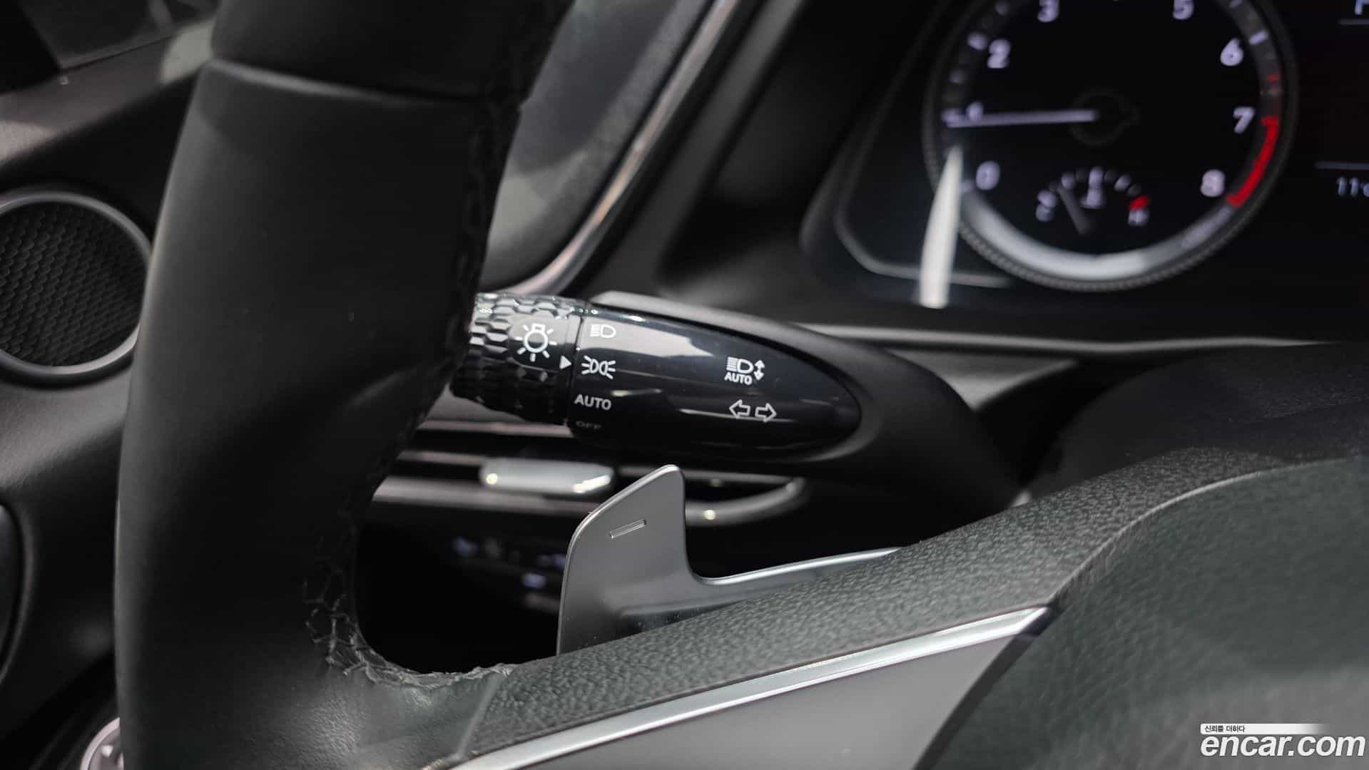 Sonata Hyundai 2019.5-OPTION-023