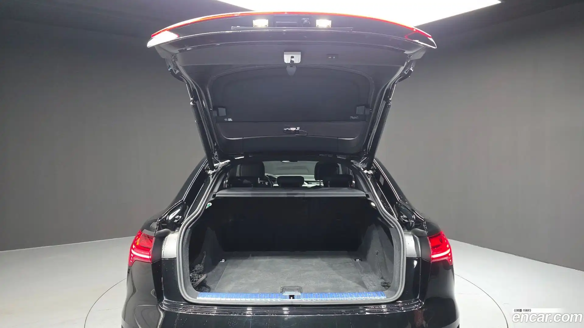 e-tron Audi 2022.0-OPTION-024