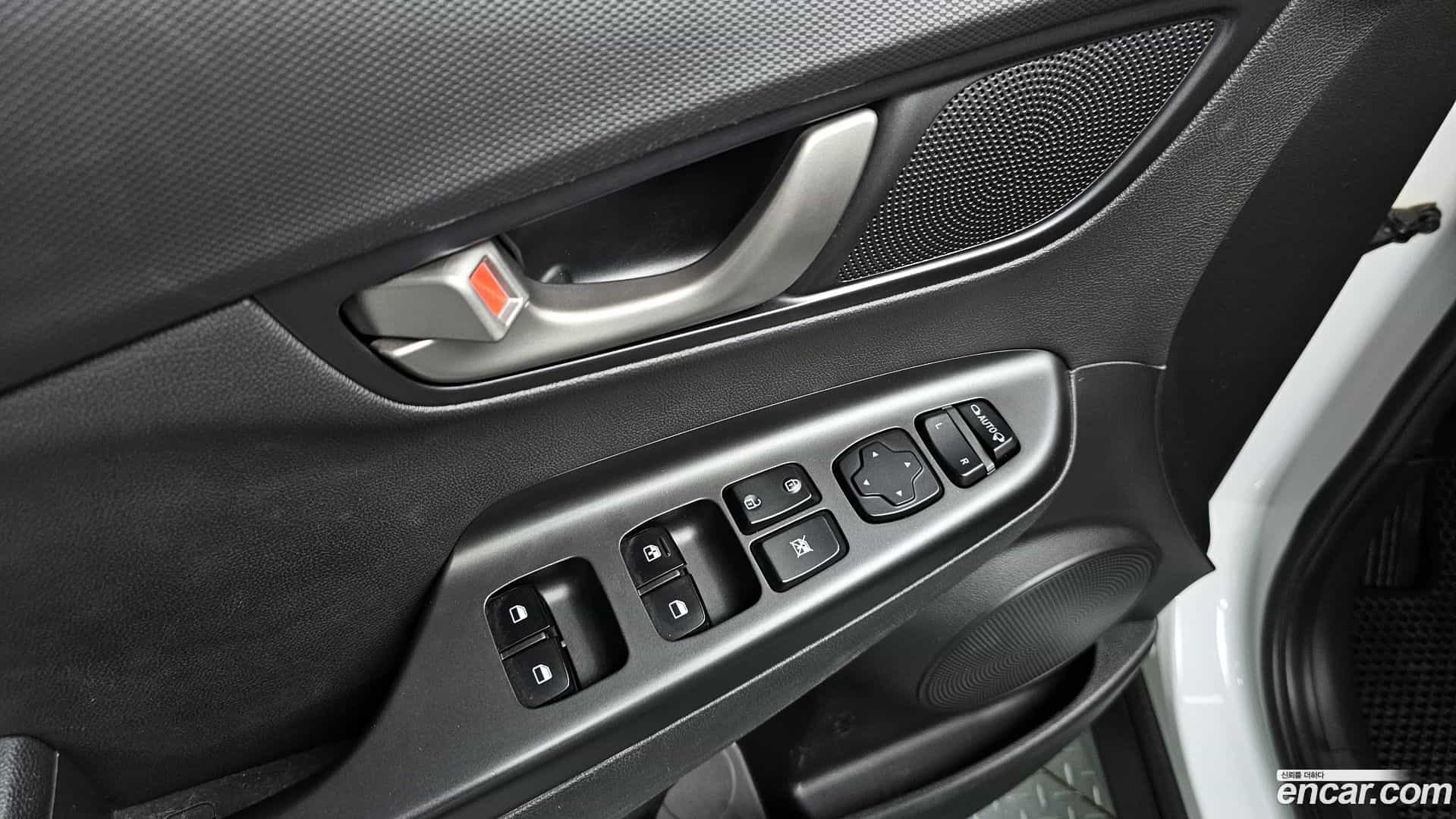 Kona Hyundai 2017.7-OPTION-022