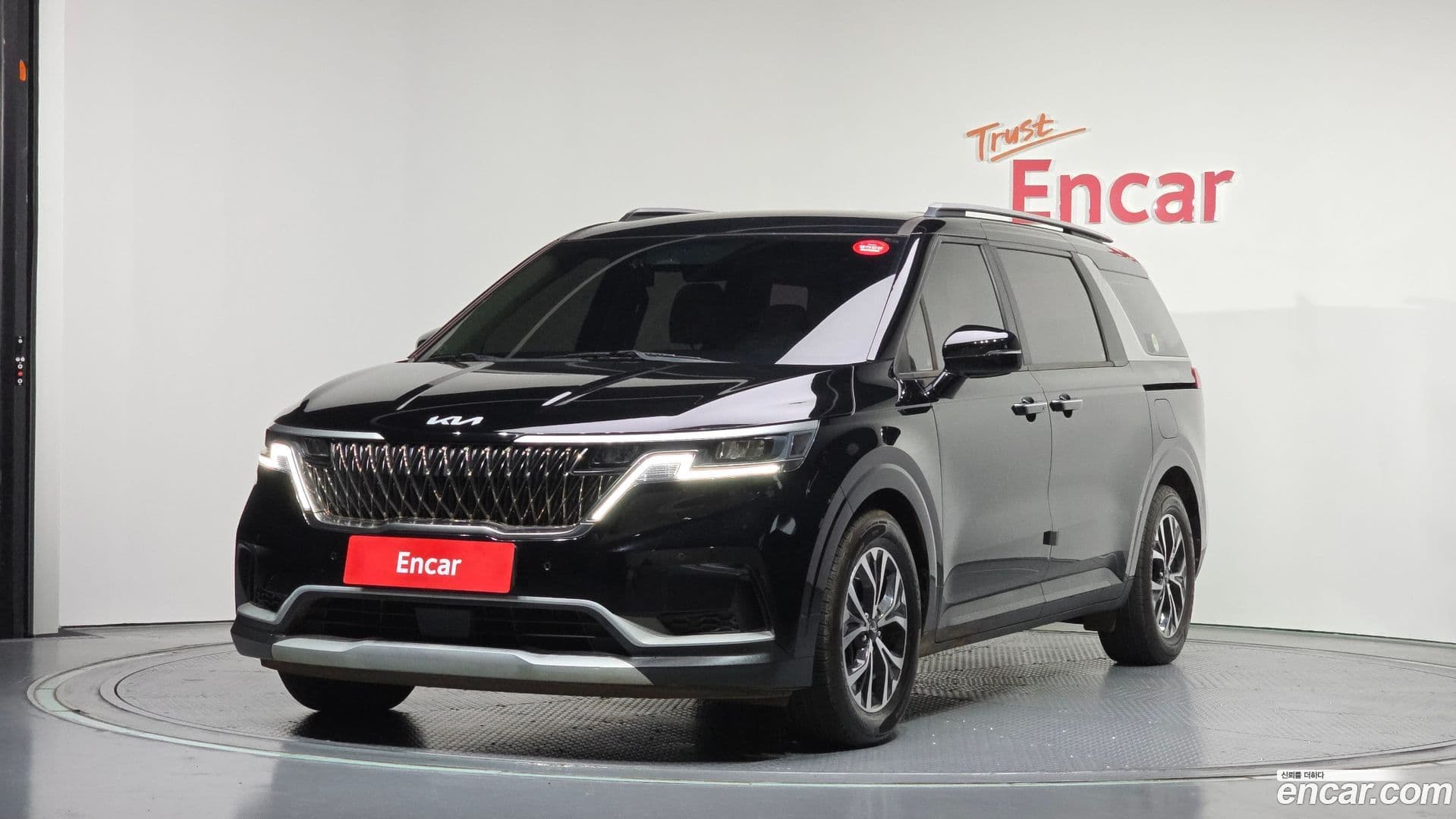 Main__Slider__Photo:Canival Kia 2022.10-0