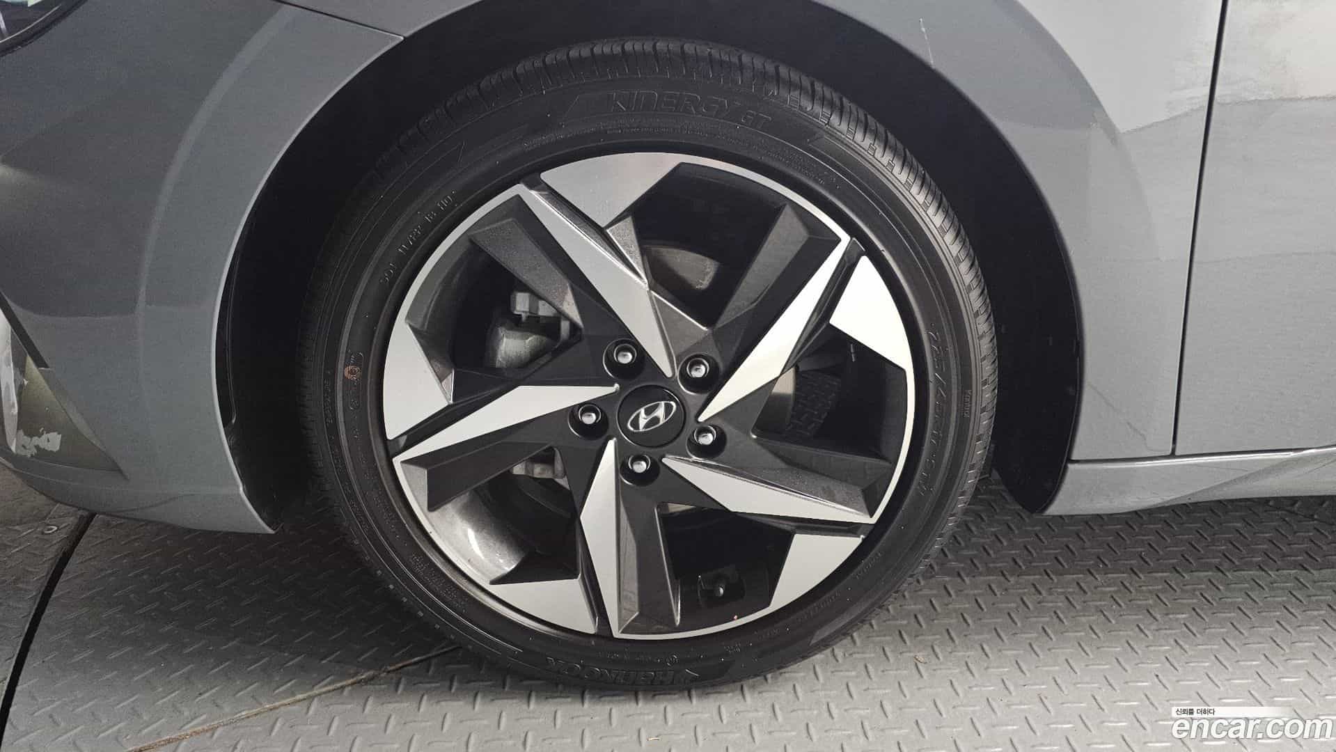 AVANTE Hyundai 2021.1-OUTER-005