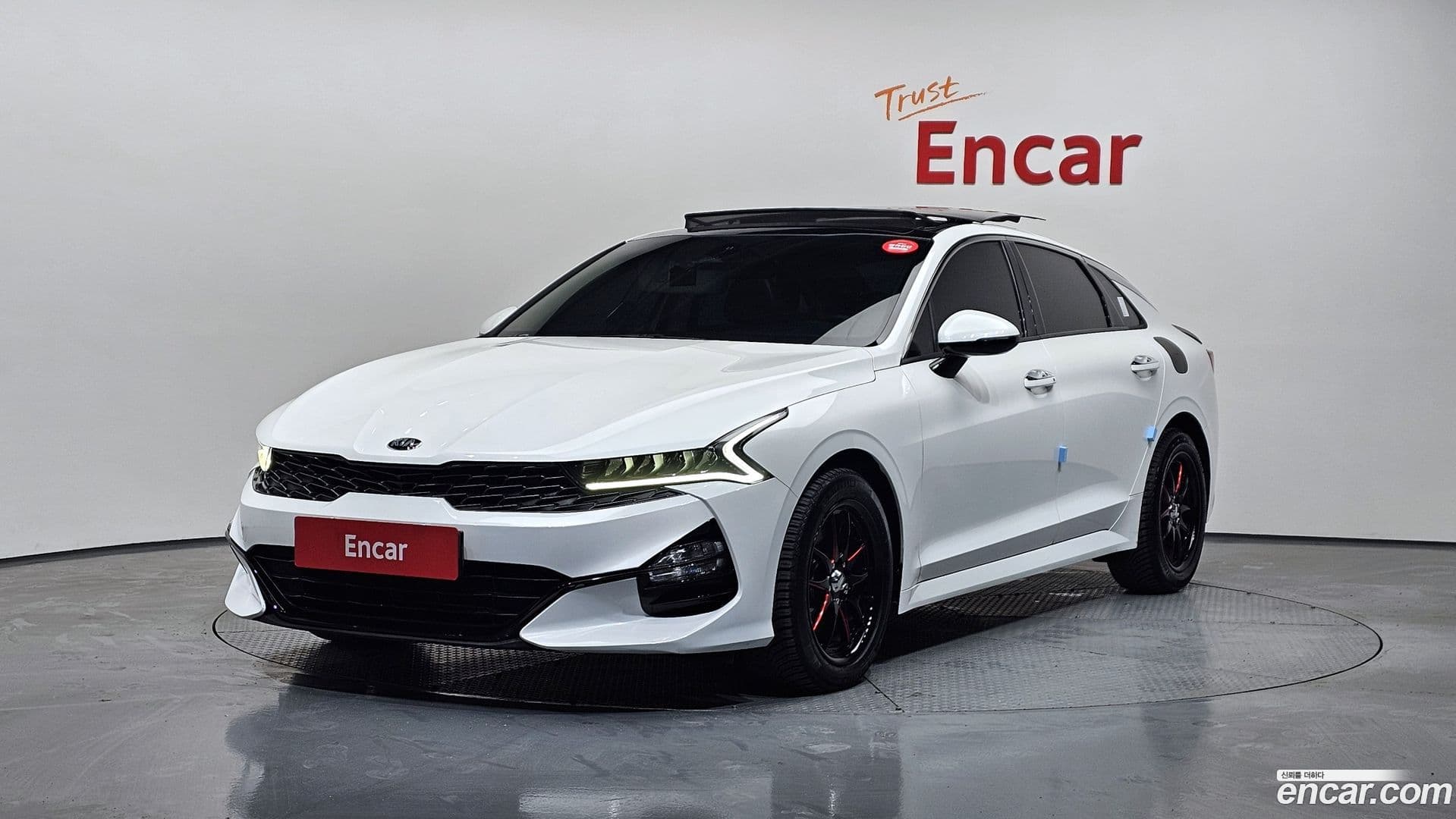 Main__Slider__Photo:K5 Kia 2021.3-0