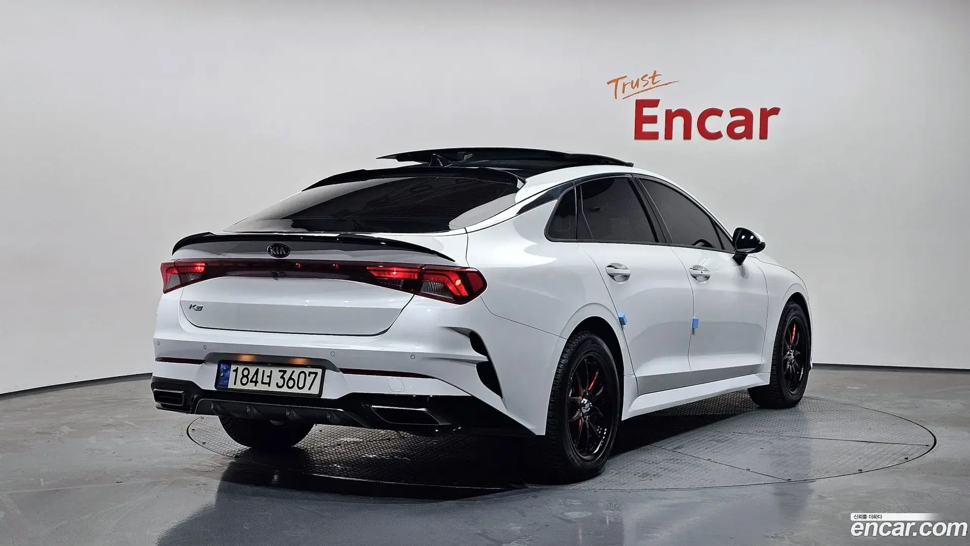 Main__Slider__Photo:K5 Kia 2021.3-1