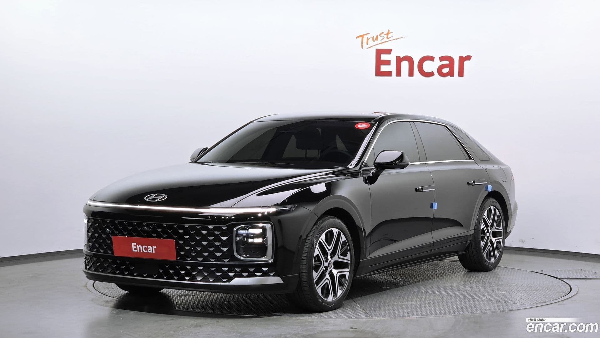 Main__Slider__Photo:Grandeur Hyundai 2023.0-0