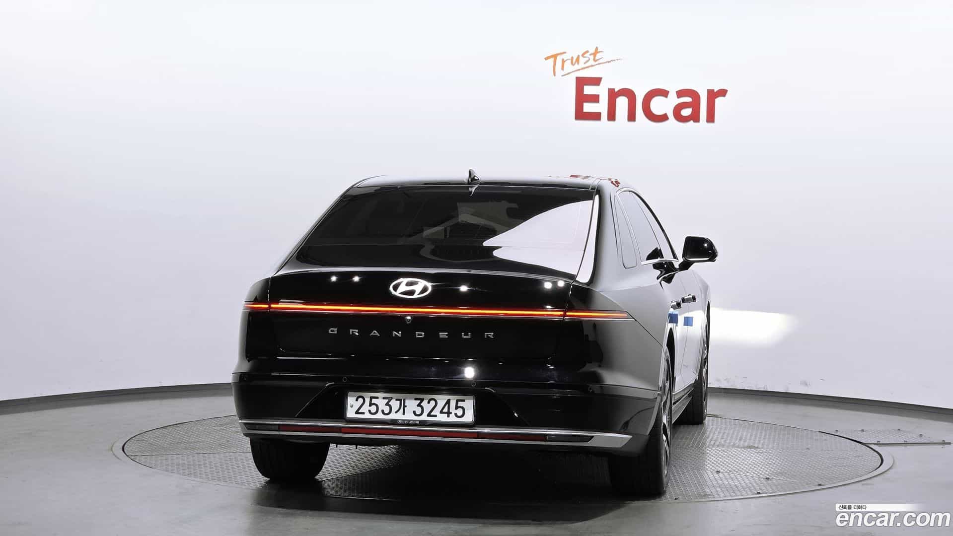 Grandeur Hyundai 2023.0-OUTER-004
