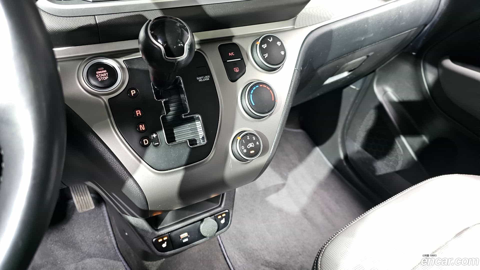 RAY Kia 2021.3-INNER-009