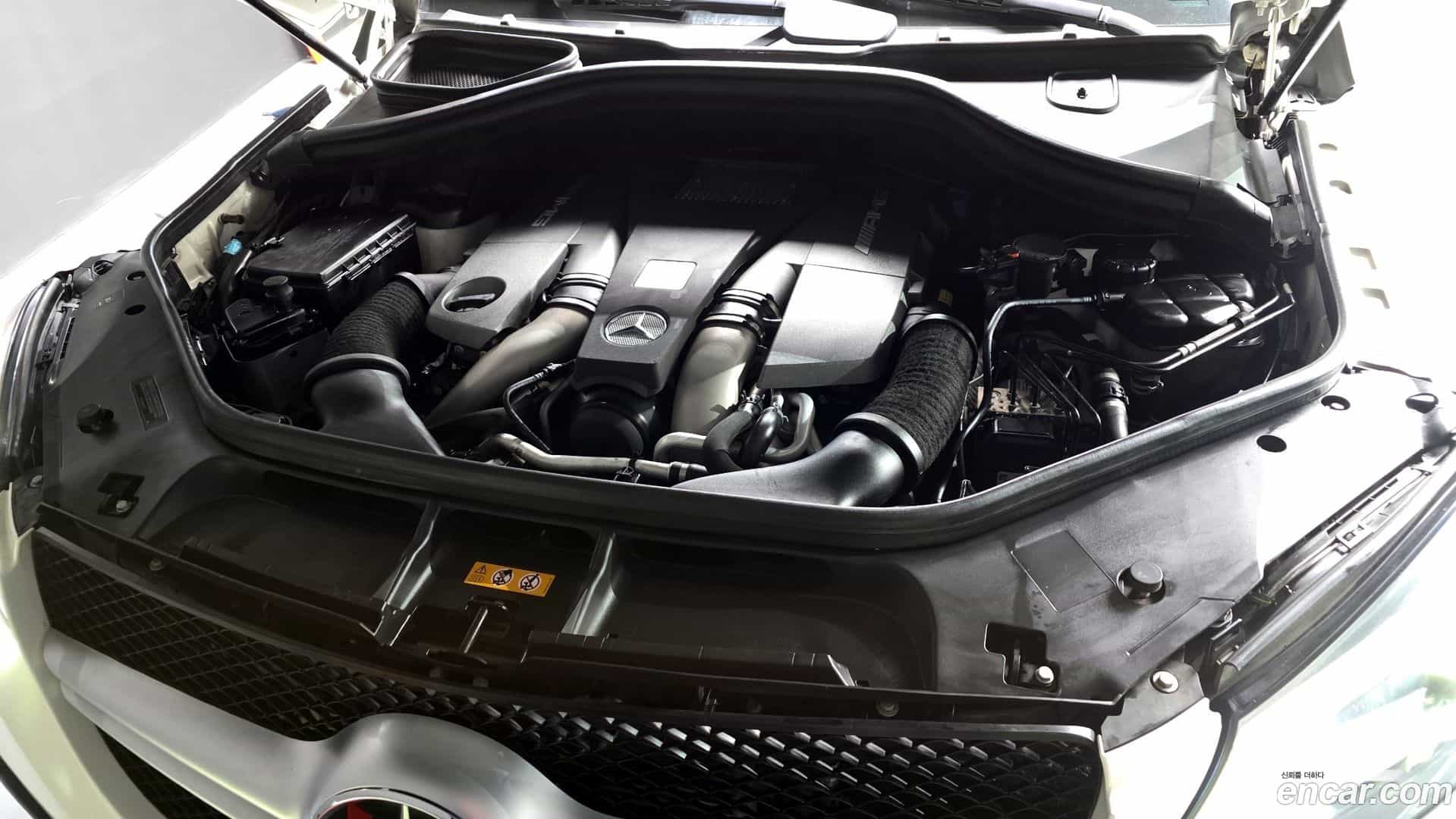 GLE-Class Mercedes-Benz 2019.11-OUTER-006