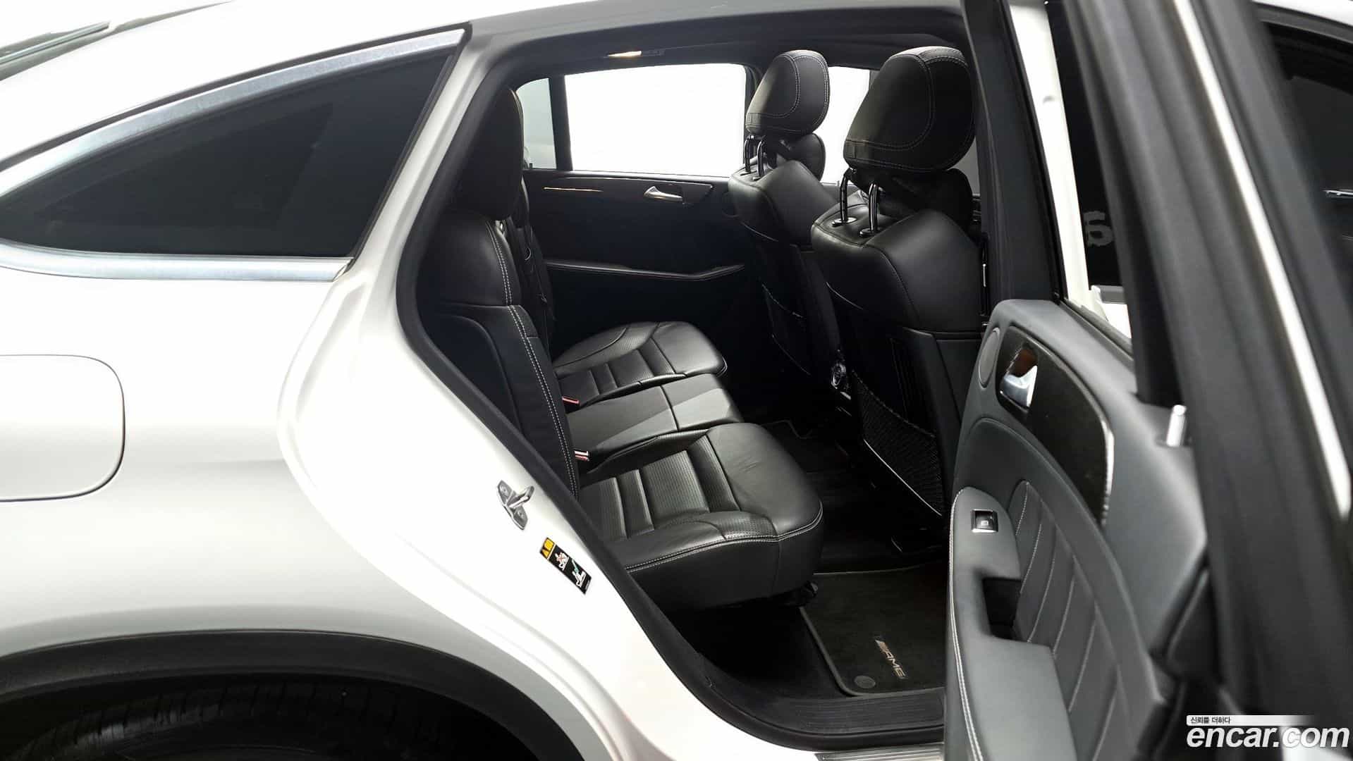 GLE-Class Mercedes-Benz 2019.11-OPTION-016