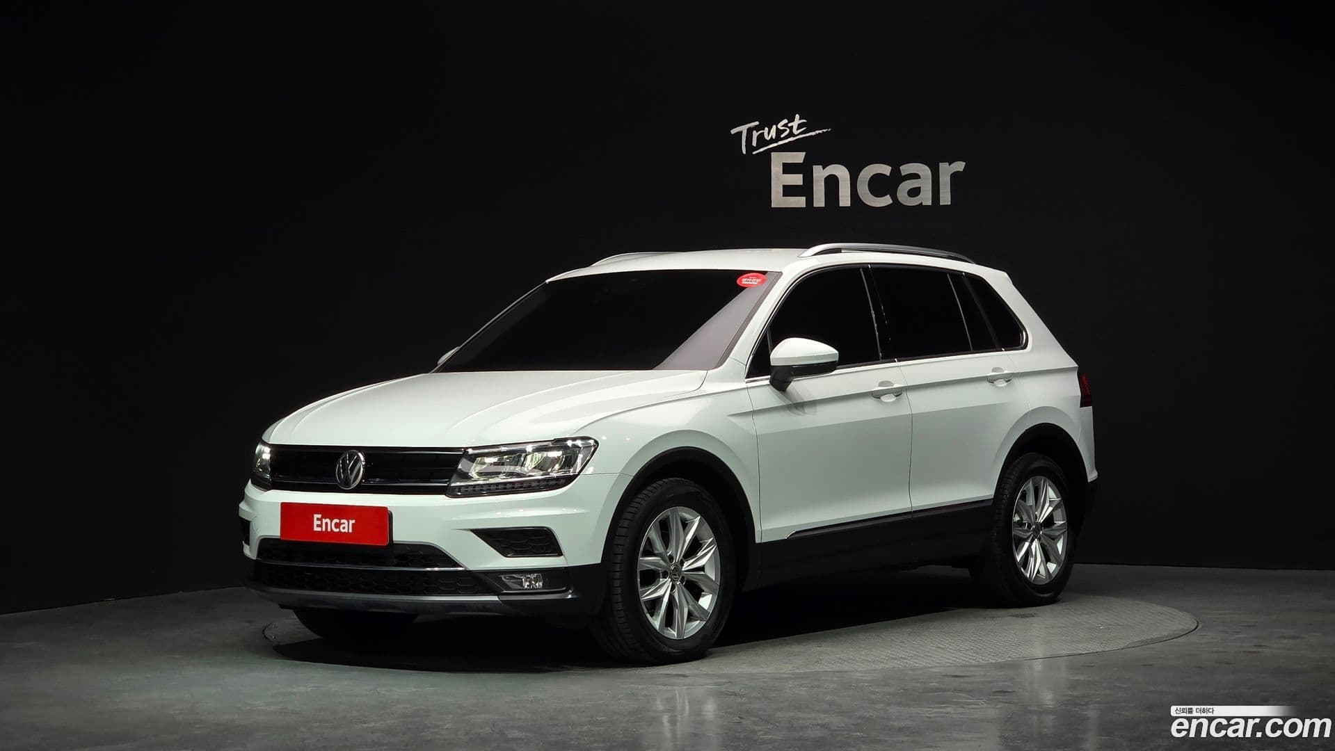 Main__Slider__Photo:Tiguan Volkswagen 2020.5-0