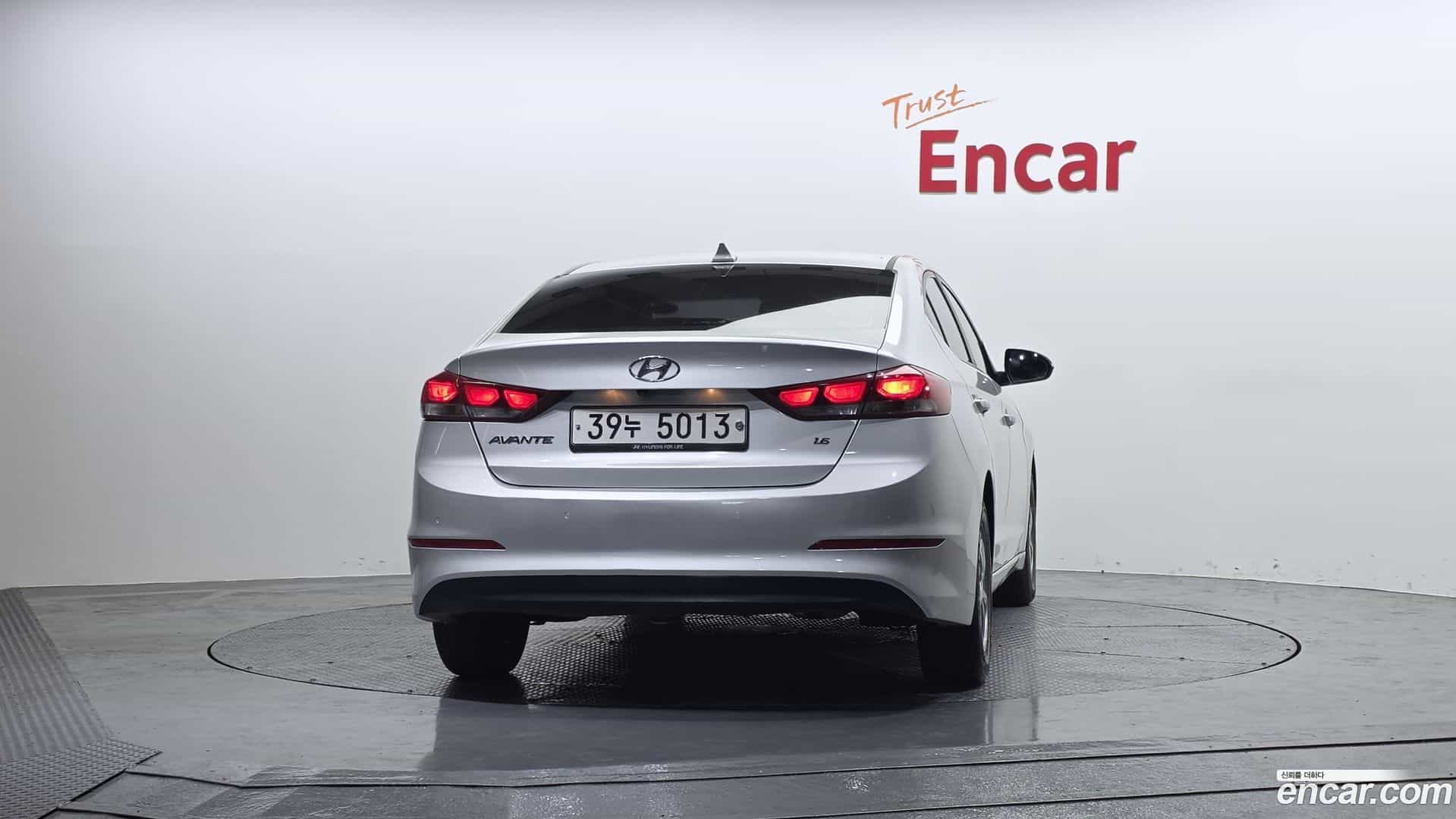 AVANTE Hyundai 2018.3-OUTER-004