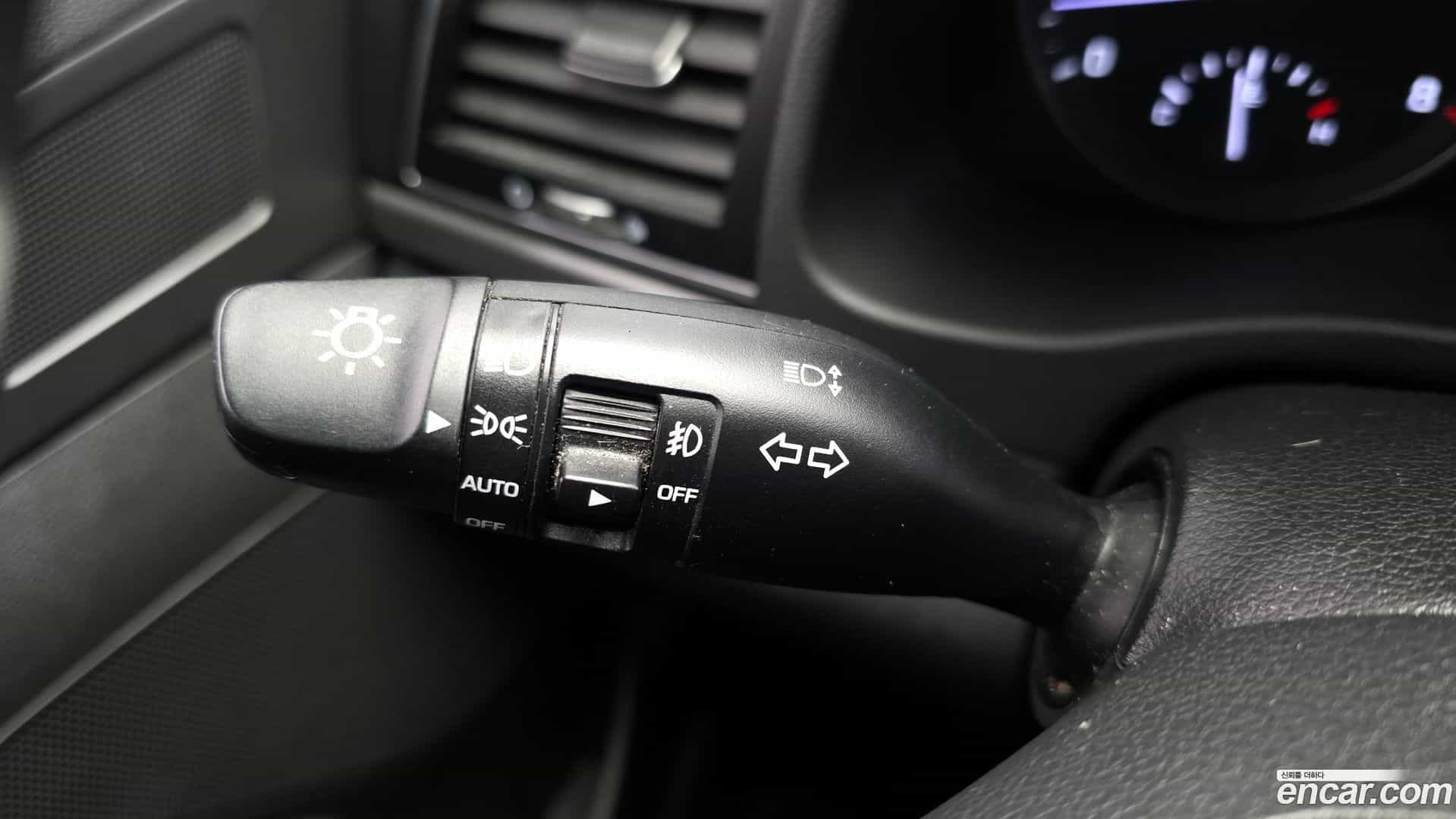 AVANTE Hyundai 2018.3-OPTION-021