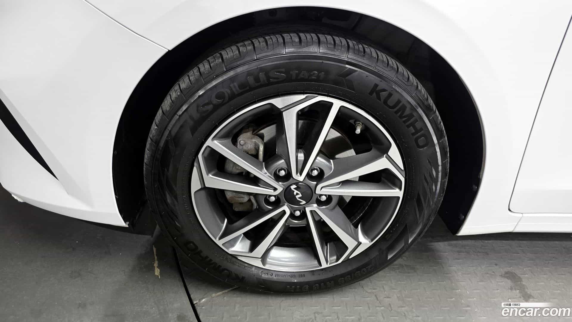 K3 Kia 2023.2-OUTER-005