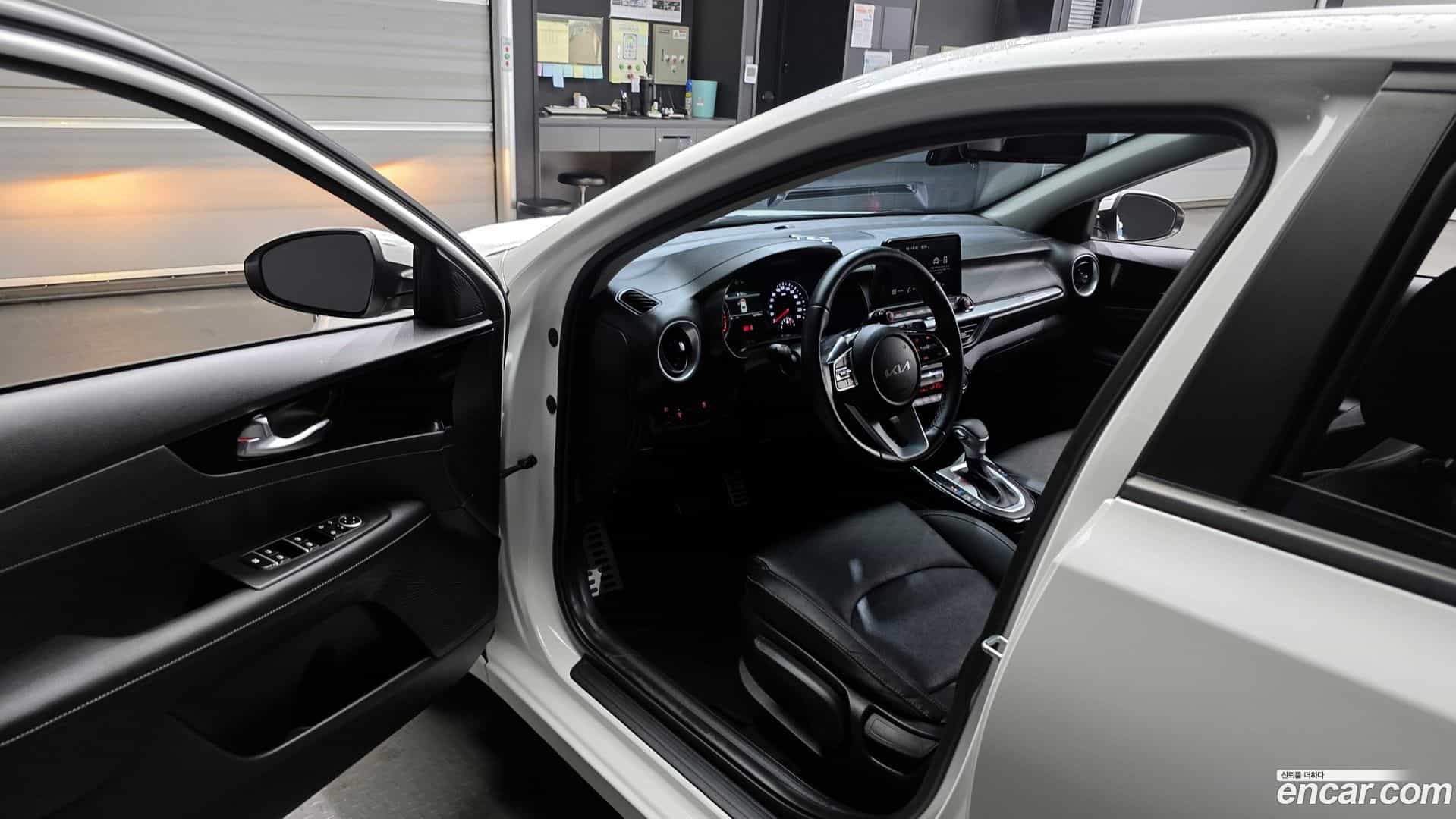 K3 Kia 2023.2-INNER-010