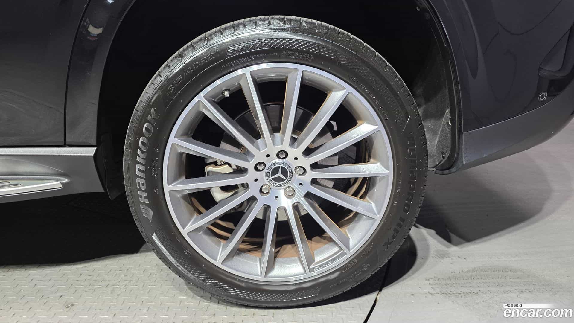 GLE-Class Mercedes-Benz 2023.5-OUTER-005