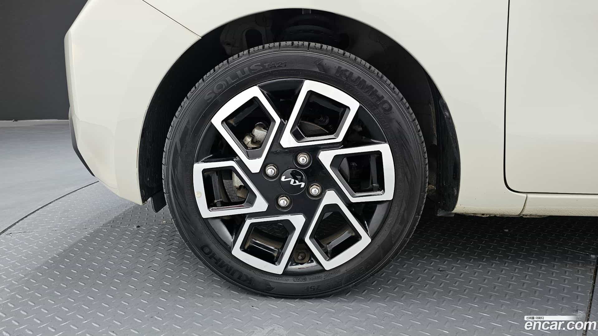 RAY Kia 2023.1-OUTER-005