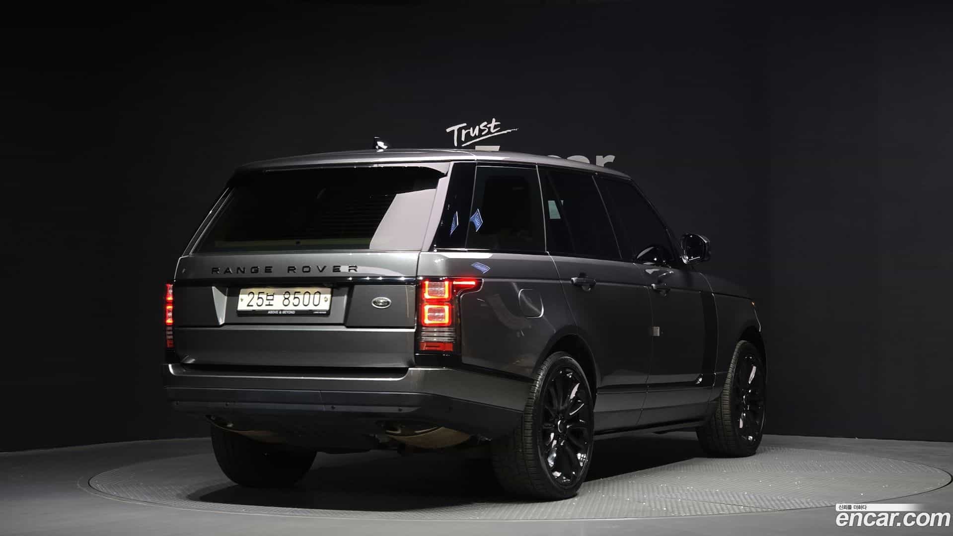 Range Rover Land Rover 2017.8-OUTER-002