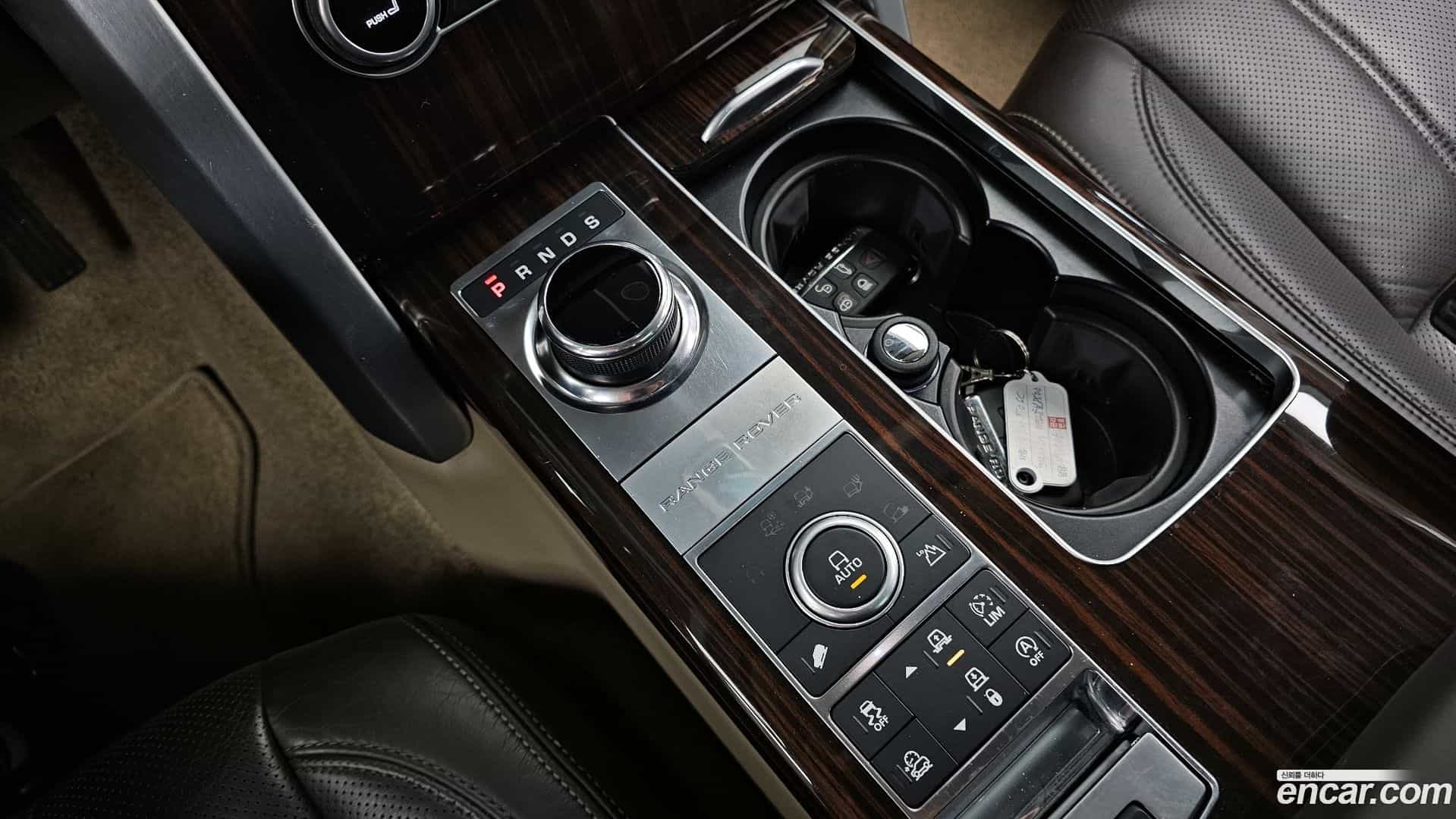 Range Rover Land Rover 2017.8-INNER-009