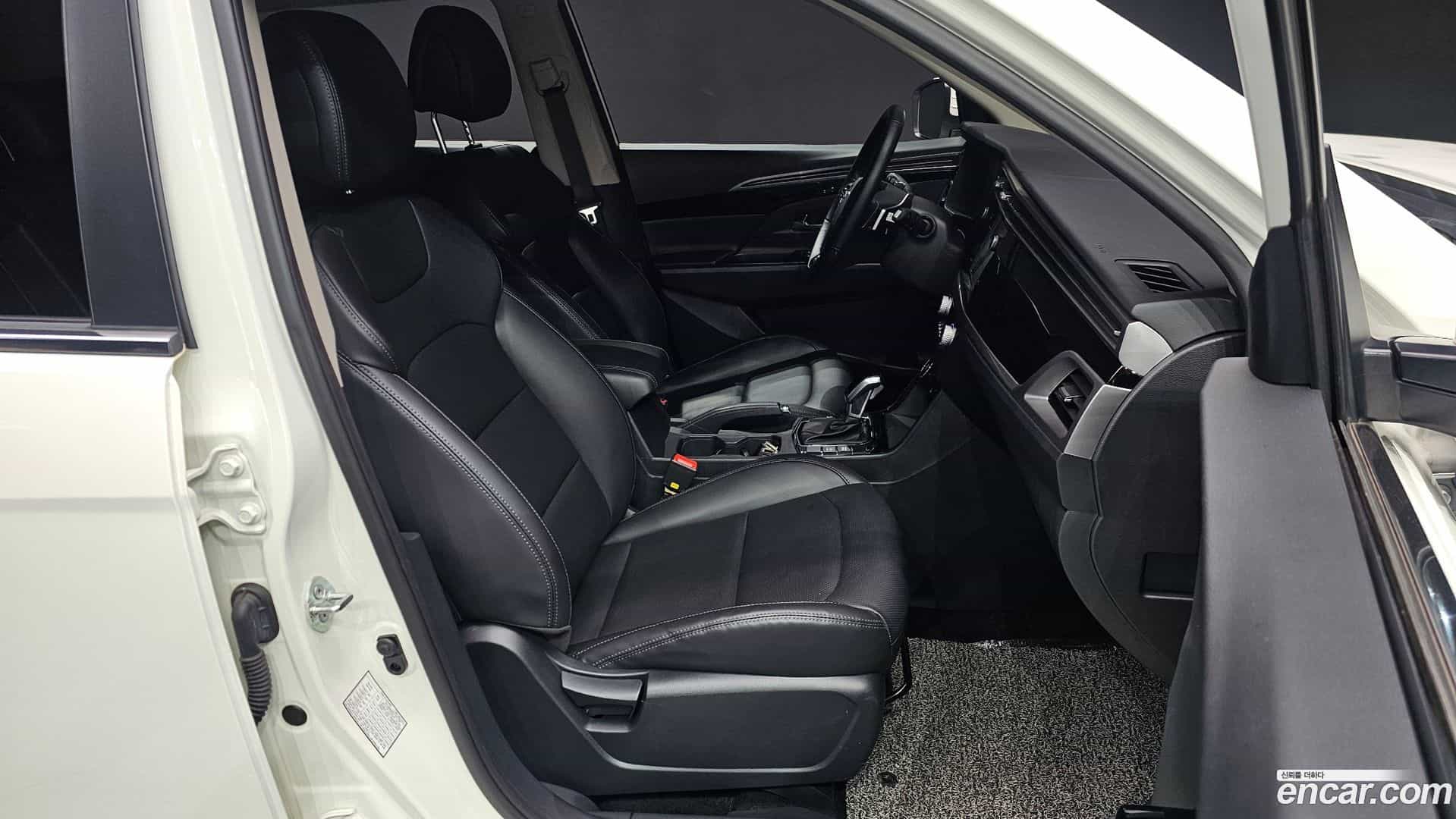KORANDO KG Mobility 2022.3-INNER-010
