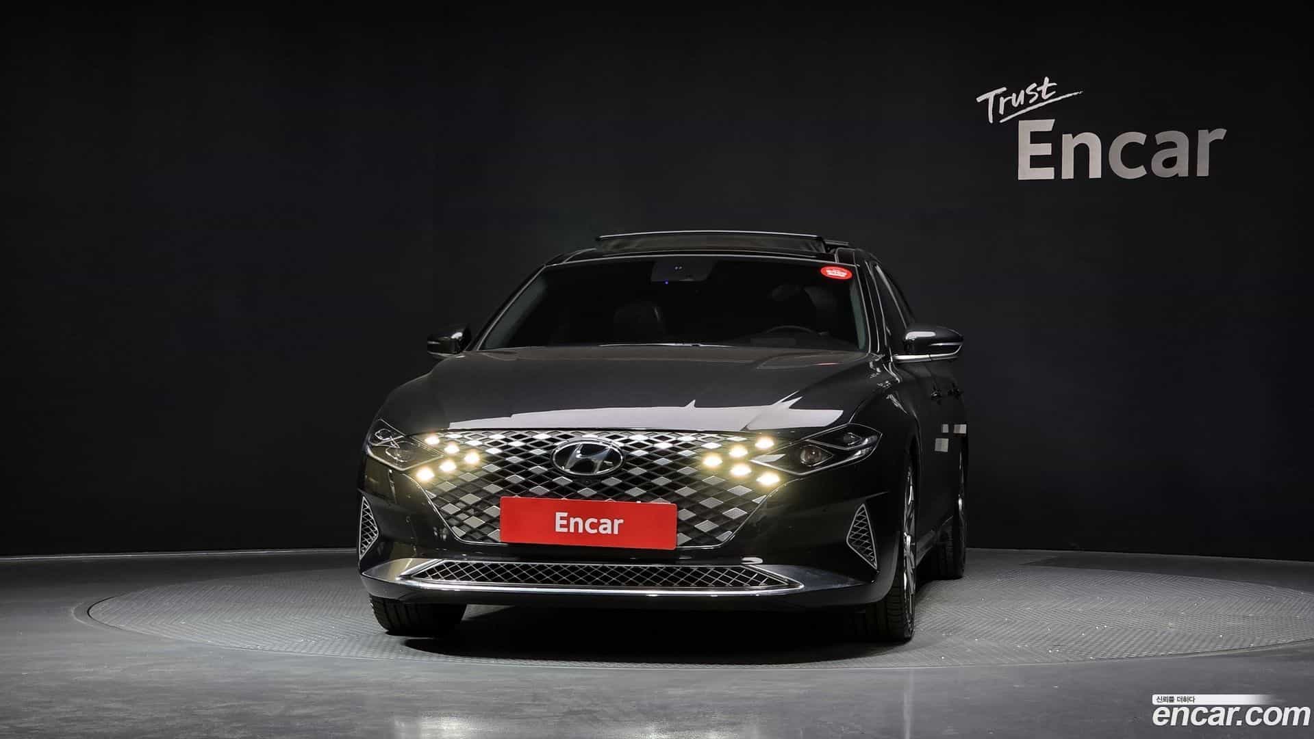Grandeur Hyundai 2019.11-OUTER-003