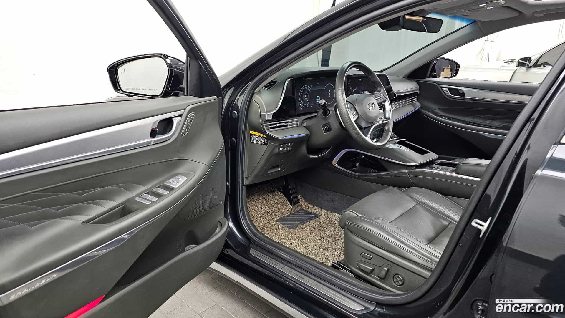 Grandeur Hyundai 2019.11-INNER-010