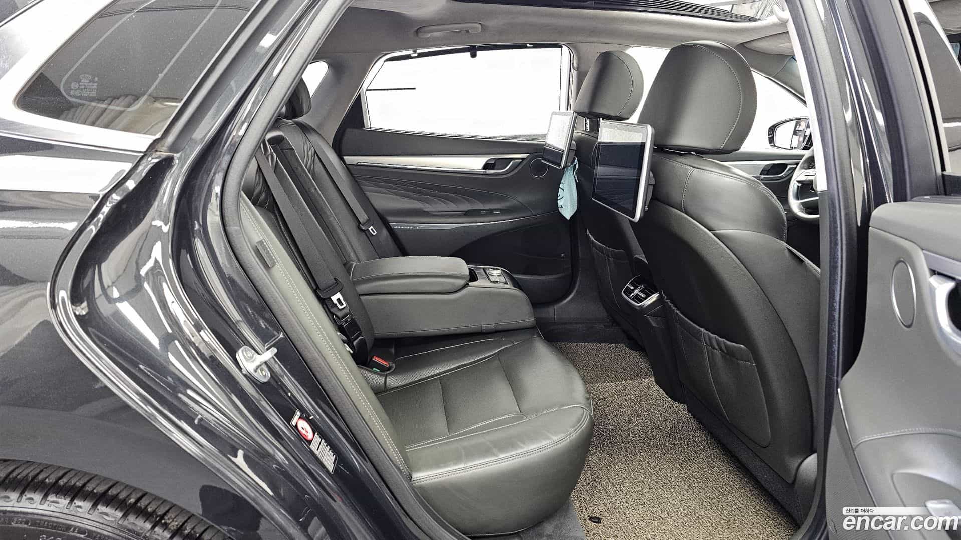 Grandeur Hyundai 2019.11-OPTION-016