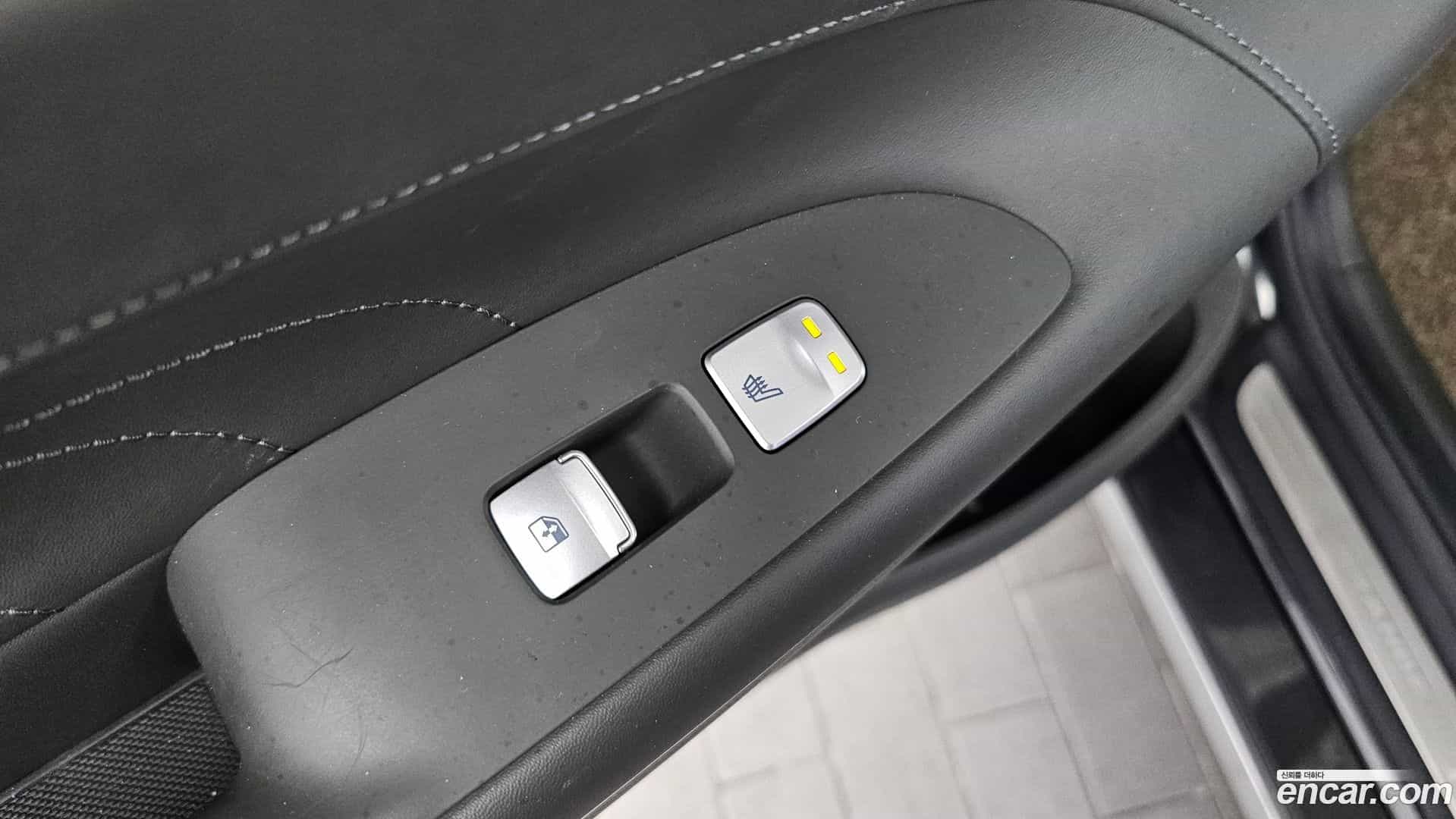 Grandeur Hyundai 2019.11-OPTION-023