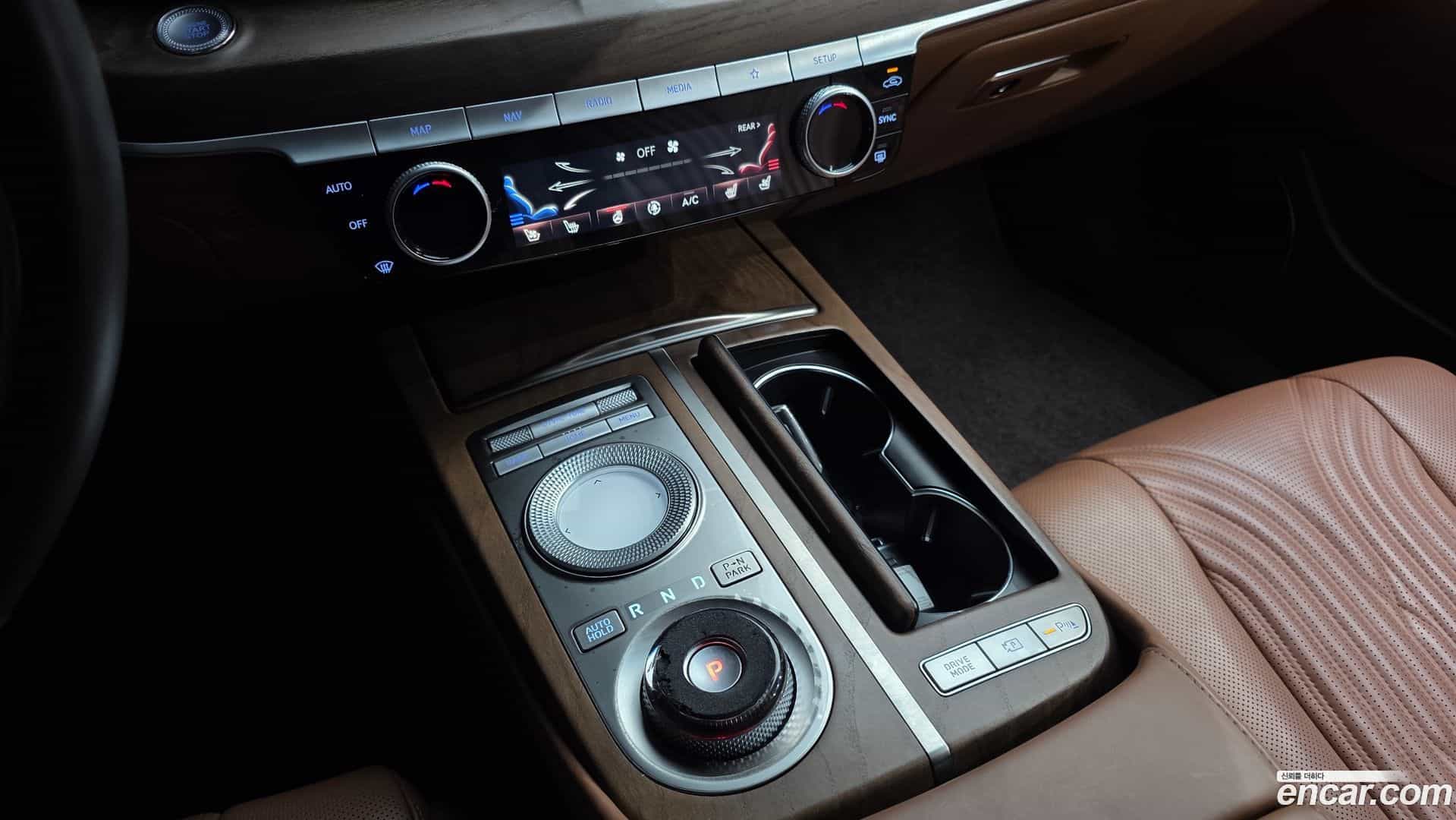 G80 Genesis 2022.2-INNER-009
