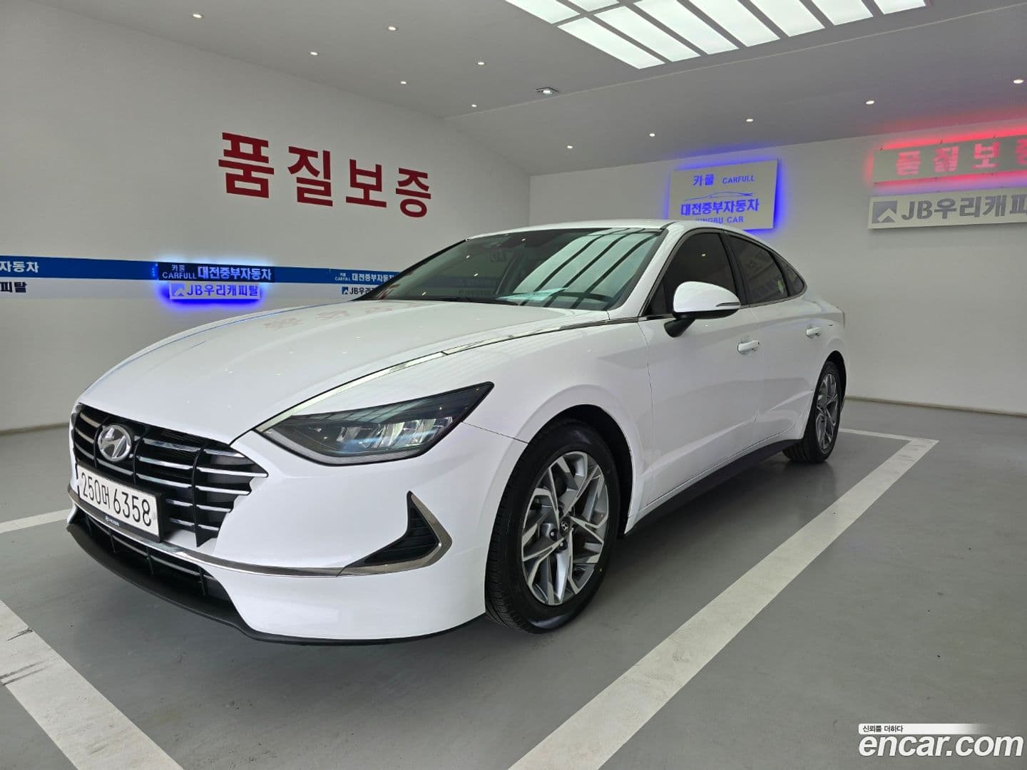 Main__Slider__Photo:Sonata Hyundai 2023.1-0