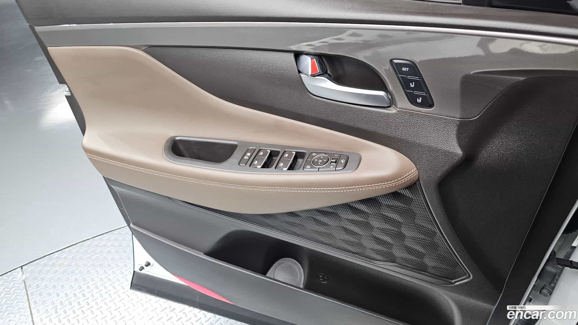 Santafe Hyundai 2019.6-OPTION-018
