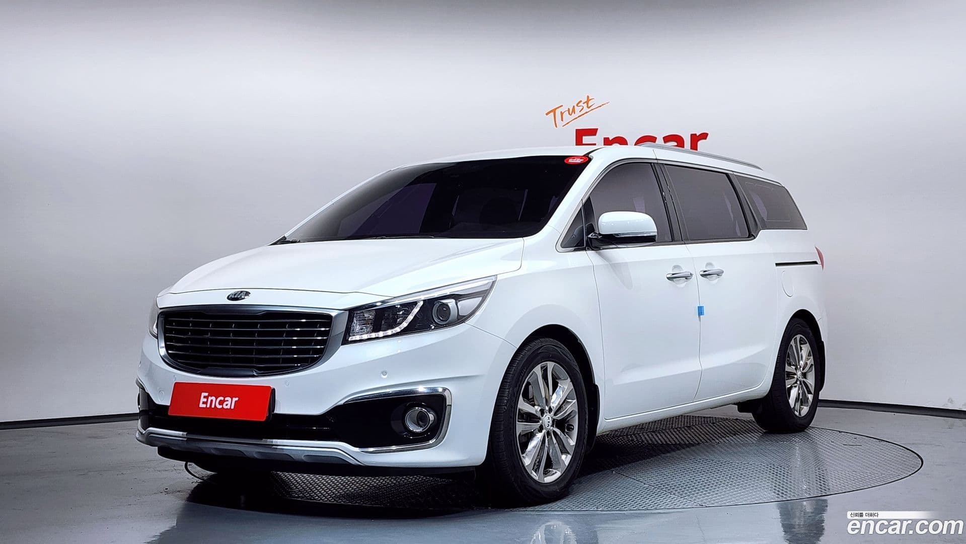 Main__Slider__Photo:Canival Kia 2016.1-0