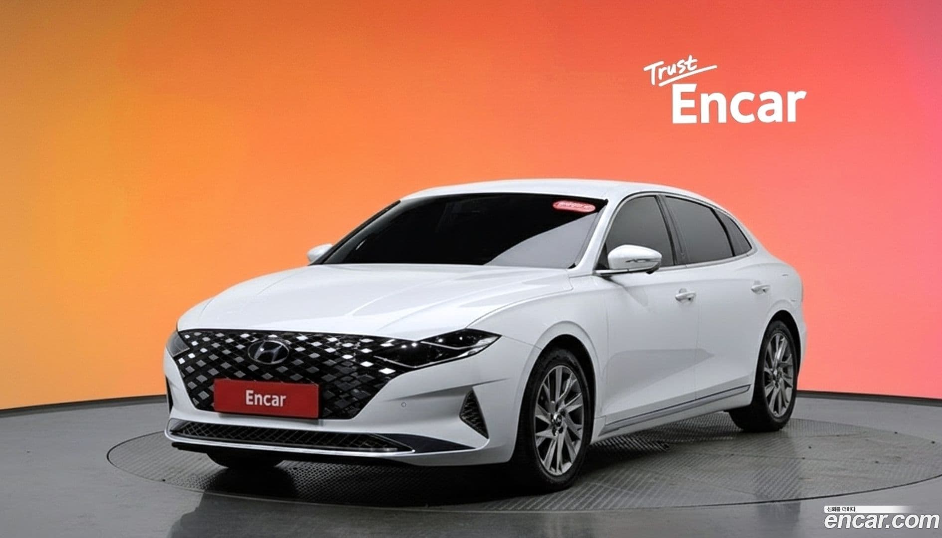 Main__Slider__Photo:Grandeur Hyundai 2020.6-0