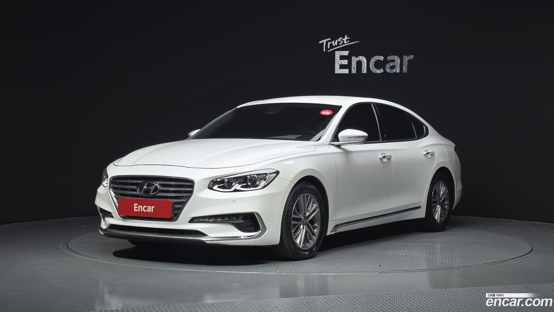 Main__Slider__Photo:Grandeur Hyundai 2019.7-0