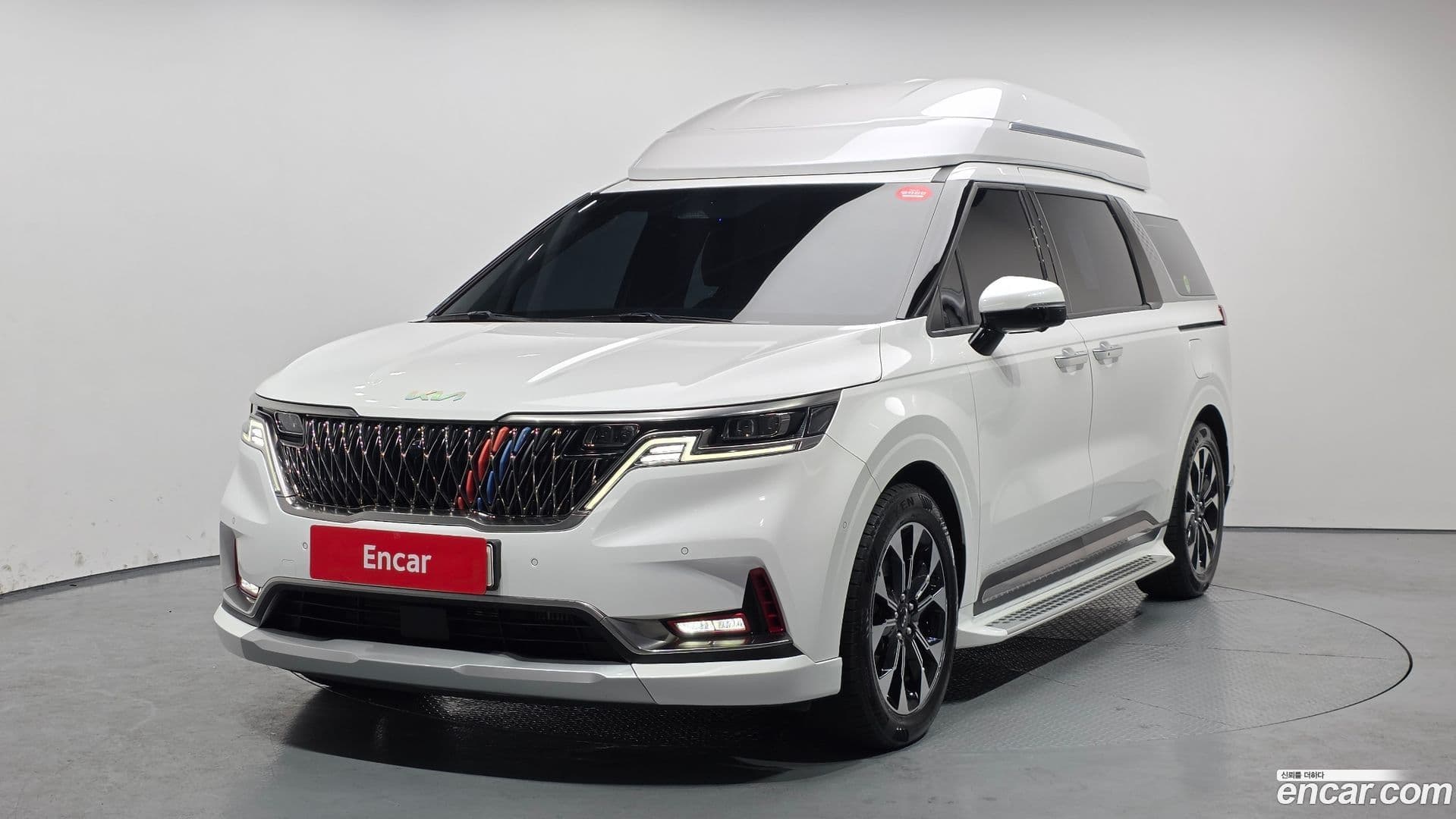 Main__Slider__Photo:Canival Kia 2022.7-0