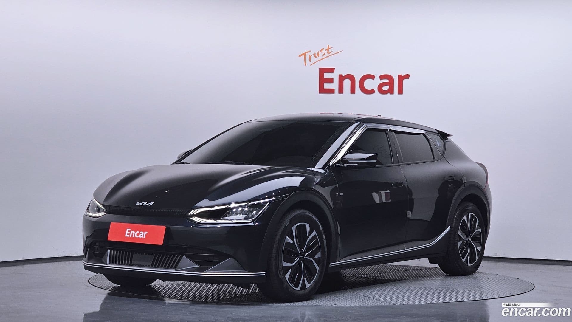 Main__Slider__Photo:EV6 Kia 2021.11-0