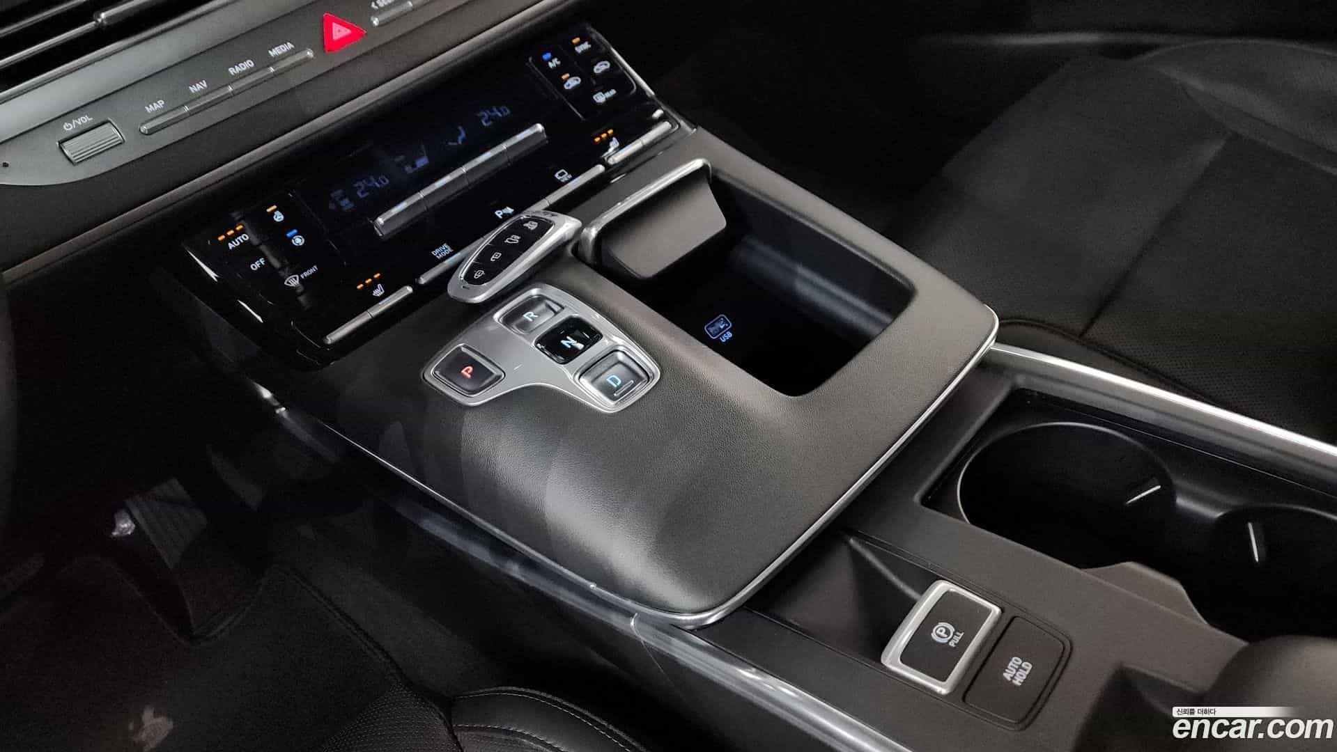 Grandeur Hyundai 2021.1-INNER-009