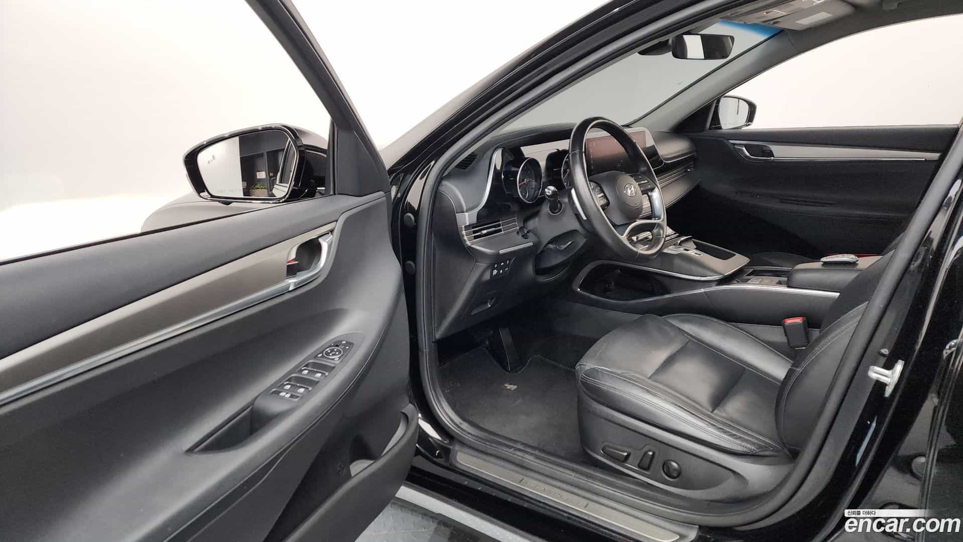 Grandeur Hyundai 2021.1-INNER-010