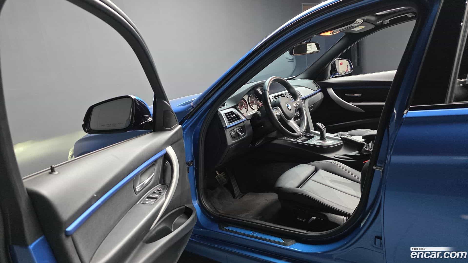 3-Series BMW 2016.10-INNER-010