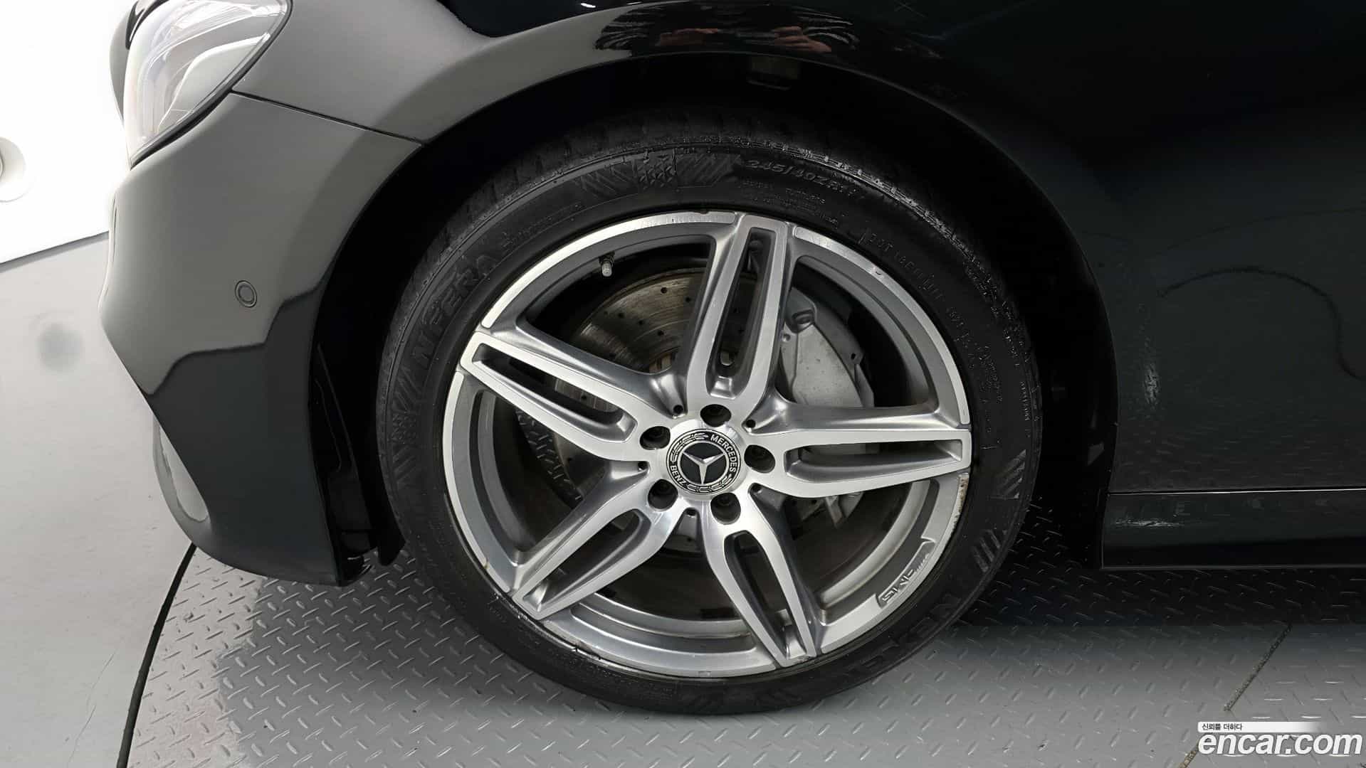 E-Class Mercedes-Benz 2017.11-OUTER-005