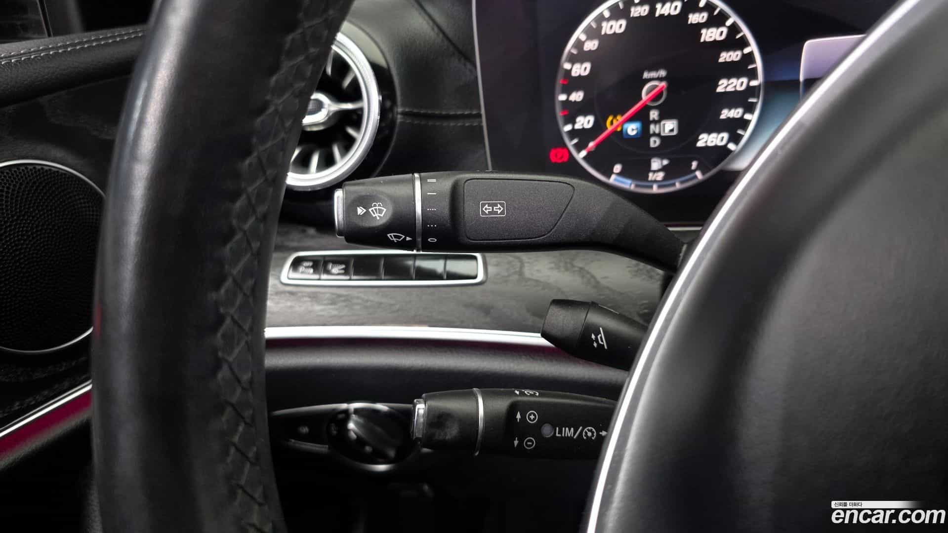 E-Class Mercedes-Benz 2017.11-OPTION-022