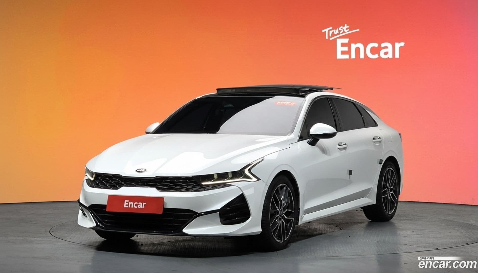 Main__Slider__Photo:K5 Kia 2020.4-0