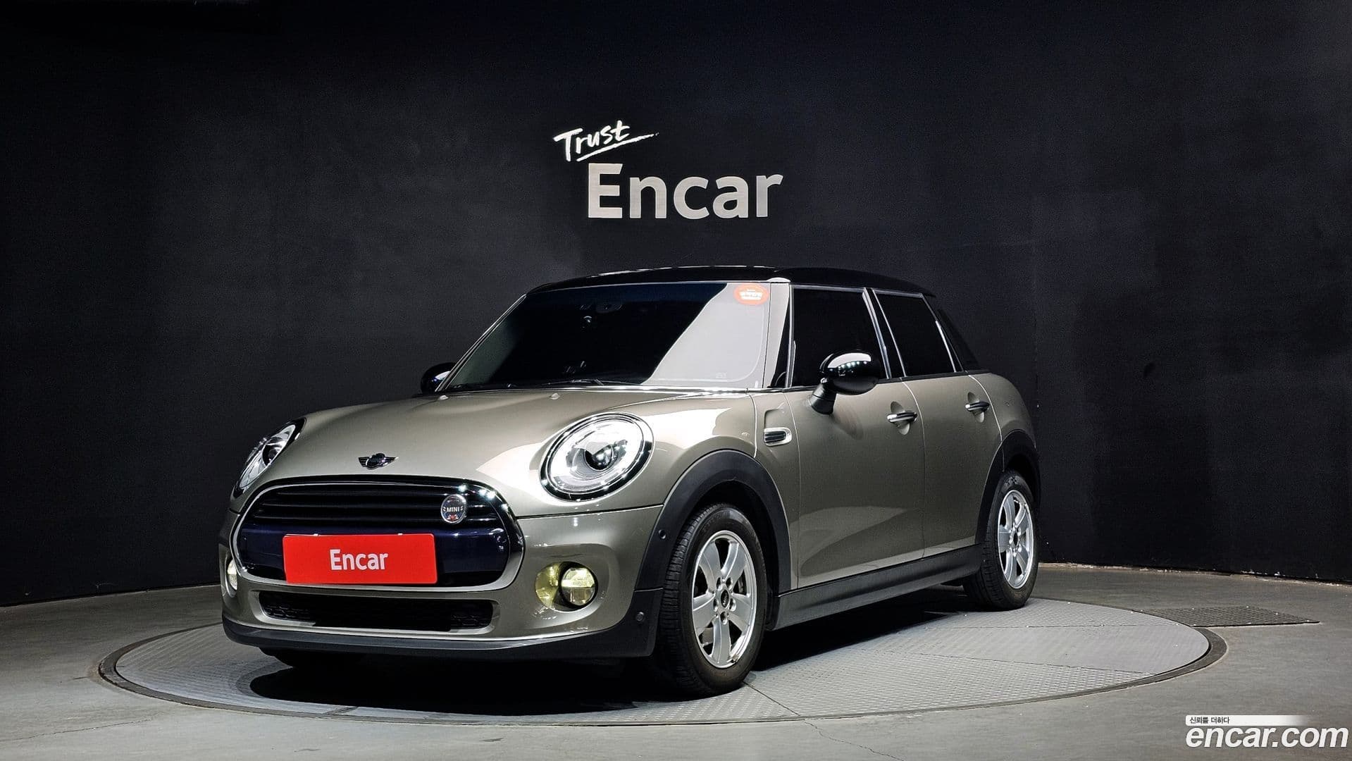 Main__Slider__Photo:Cooper Mini 2016.9-0