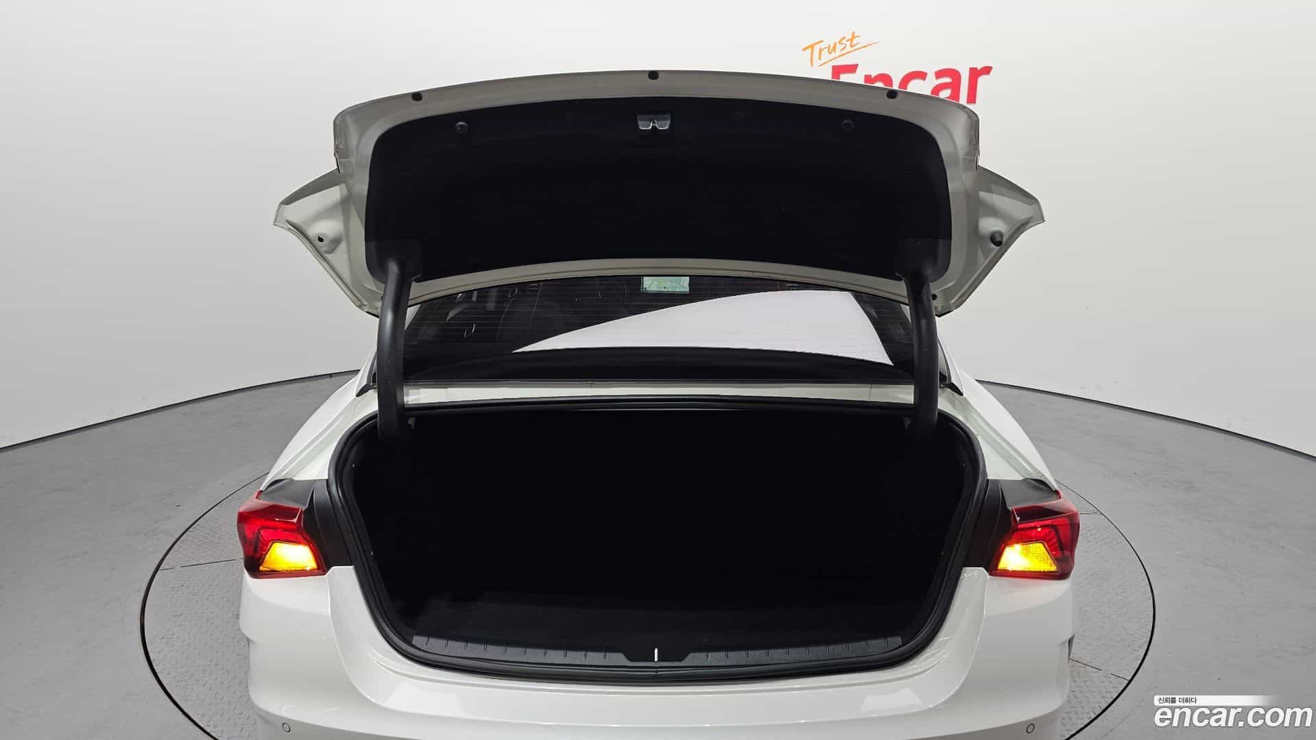 K5 Kia 2021.0-OPTION-024