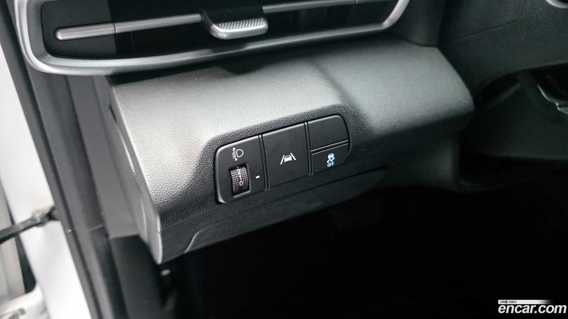 AVANTE Hyundai 2021.4-OPTION-019