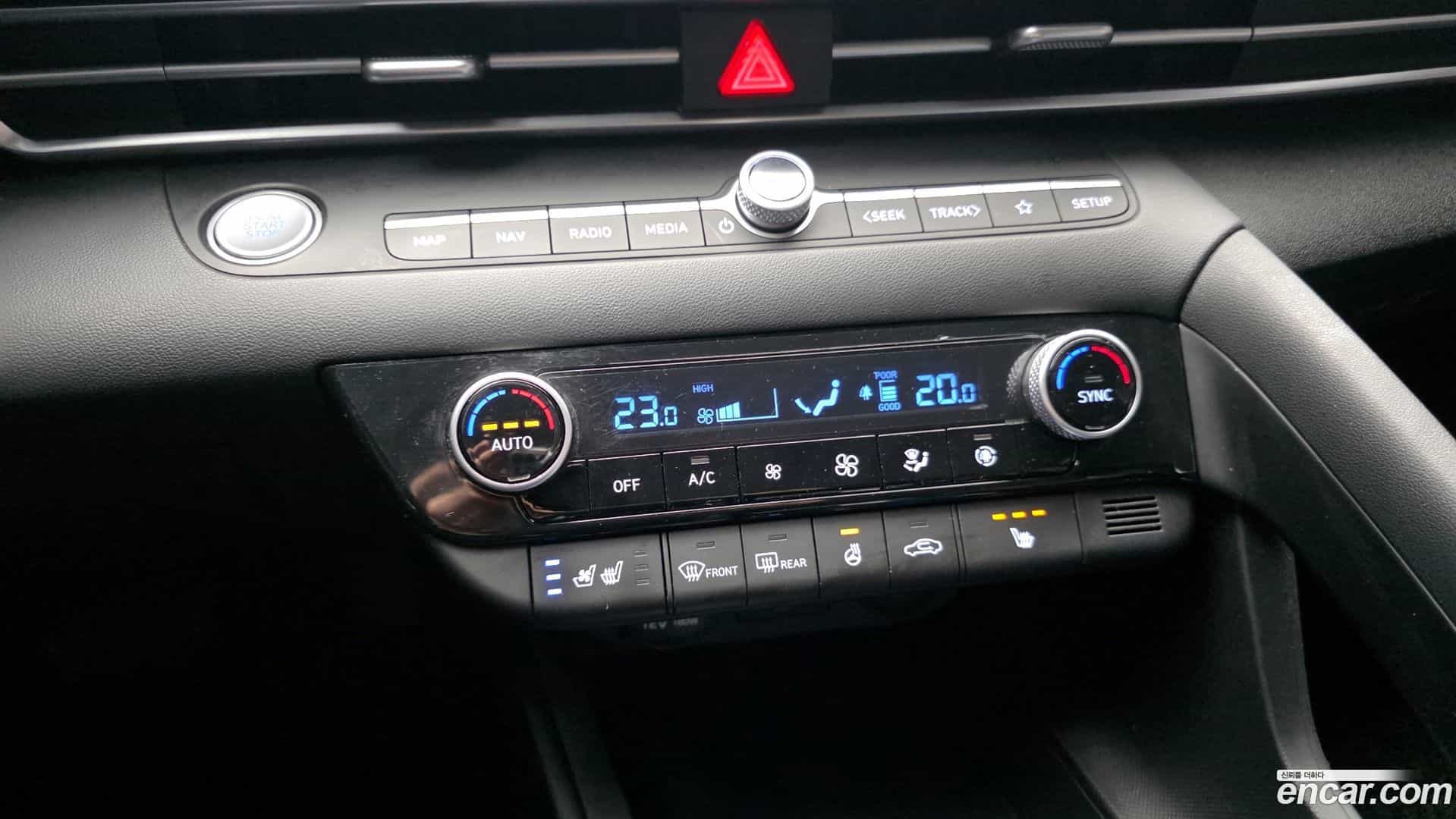 AVANTE Hyundai 2021.4-OPTION-022
