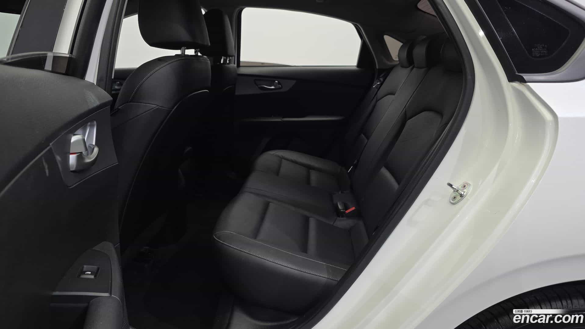 K3 Kia 2021.6-OPTION-016