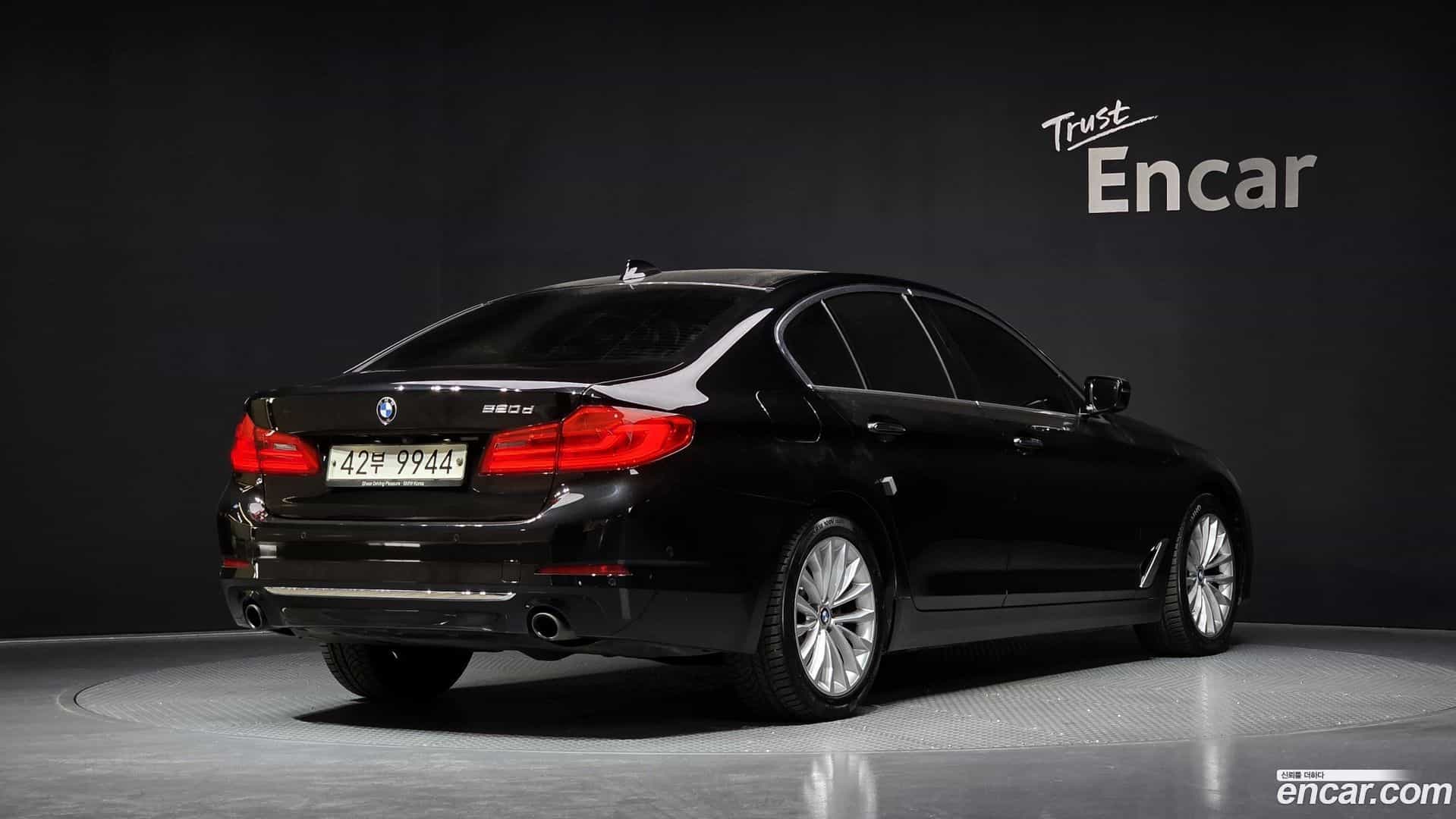 5-Series BMW 2018.5-OUTER-002