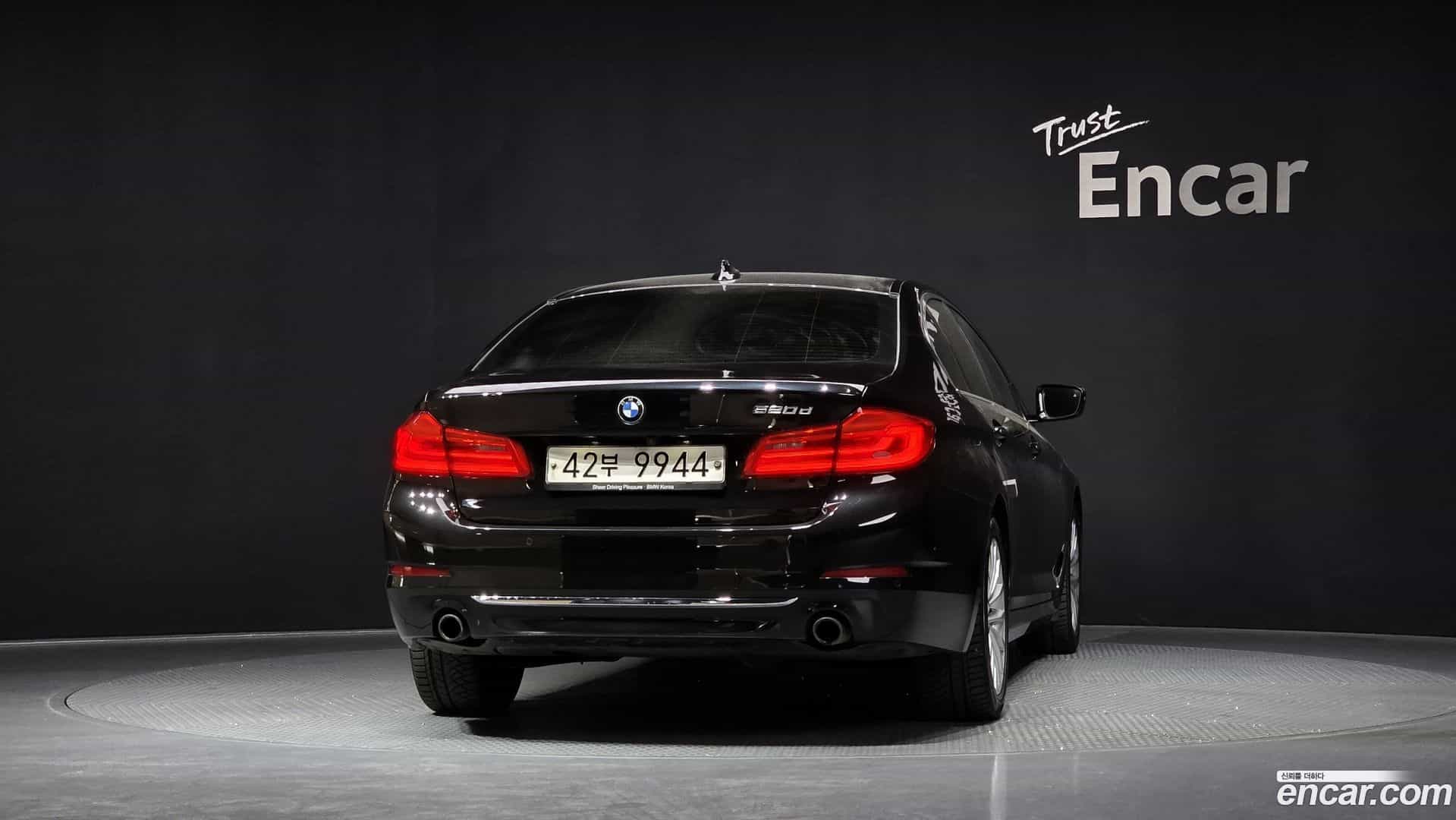 5-Series BMW 2018.5-OUTER-004