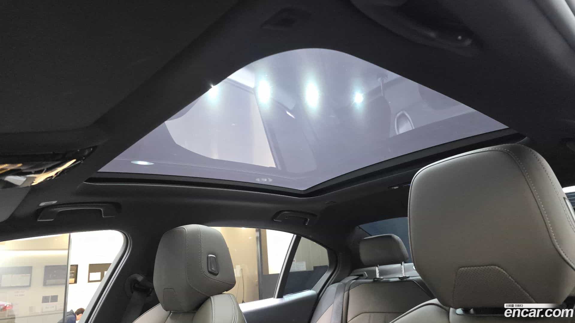 5-Series BMW 2025.8-OPTION-023