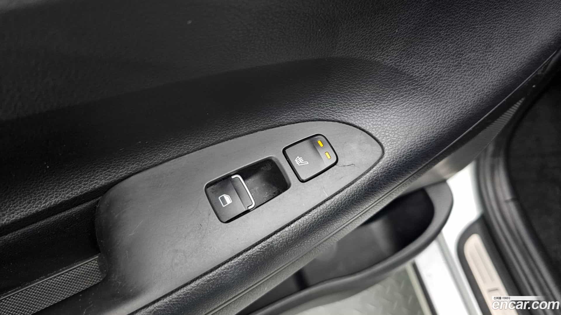 Grandeur Hyundai 2017.8-OPTION-021