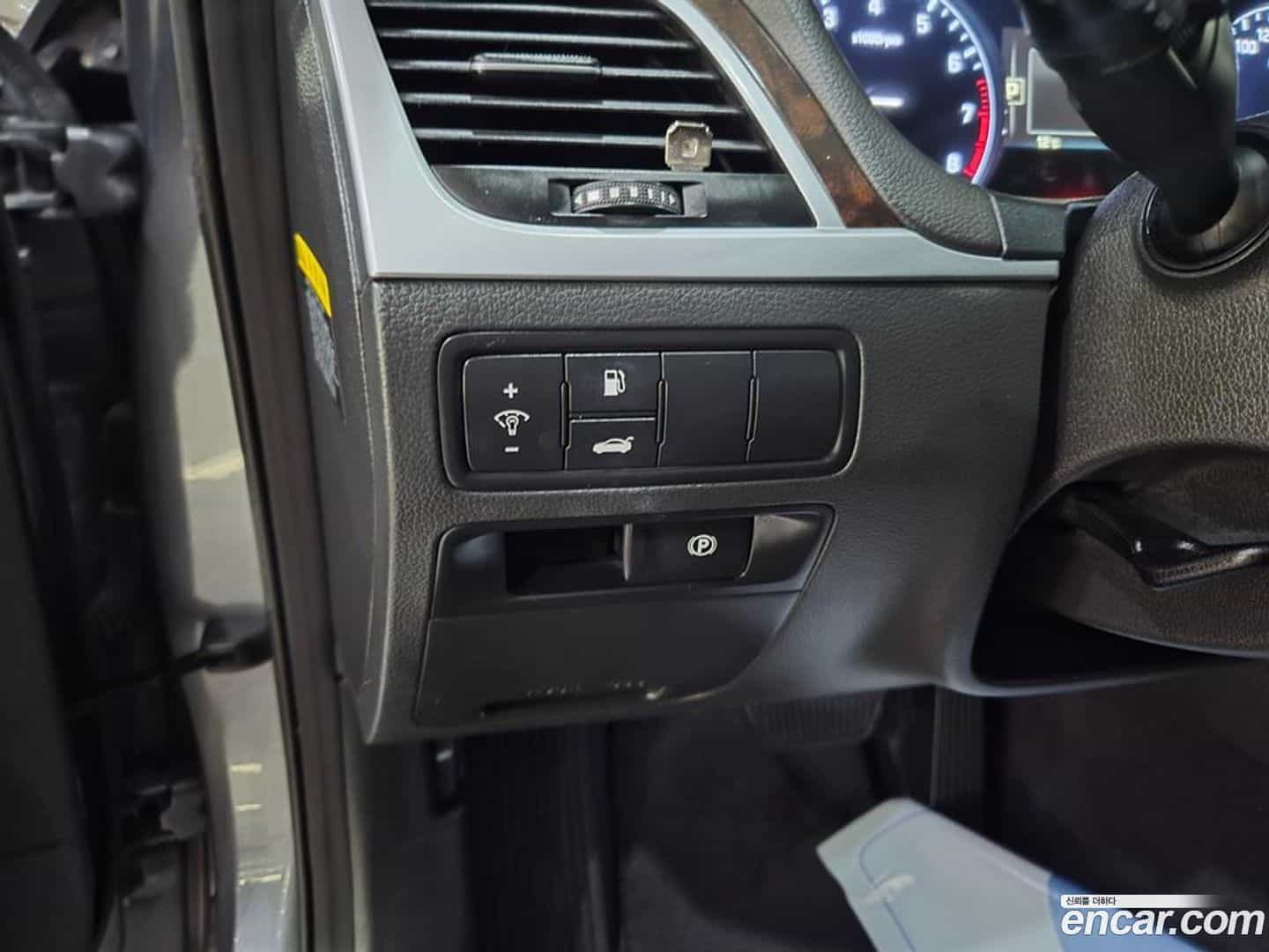 Genesis Hyundai 2015.8-OPTION-020